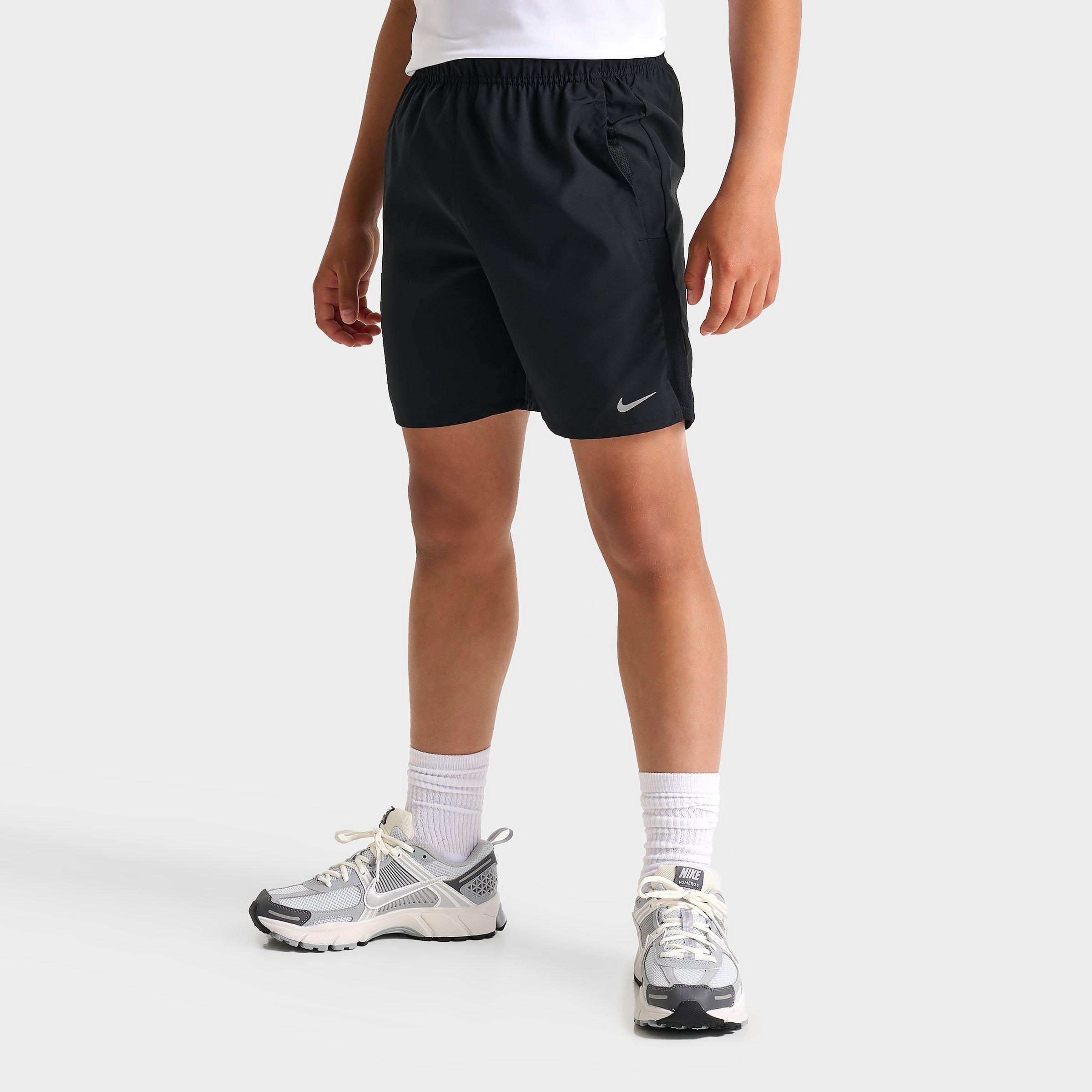 Nike Kids Dri-FIT Challenger 6" Training Shorts in Black Size: Medium