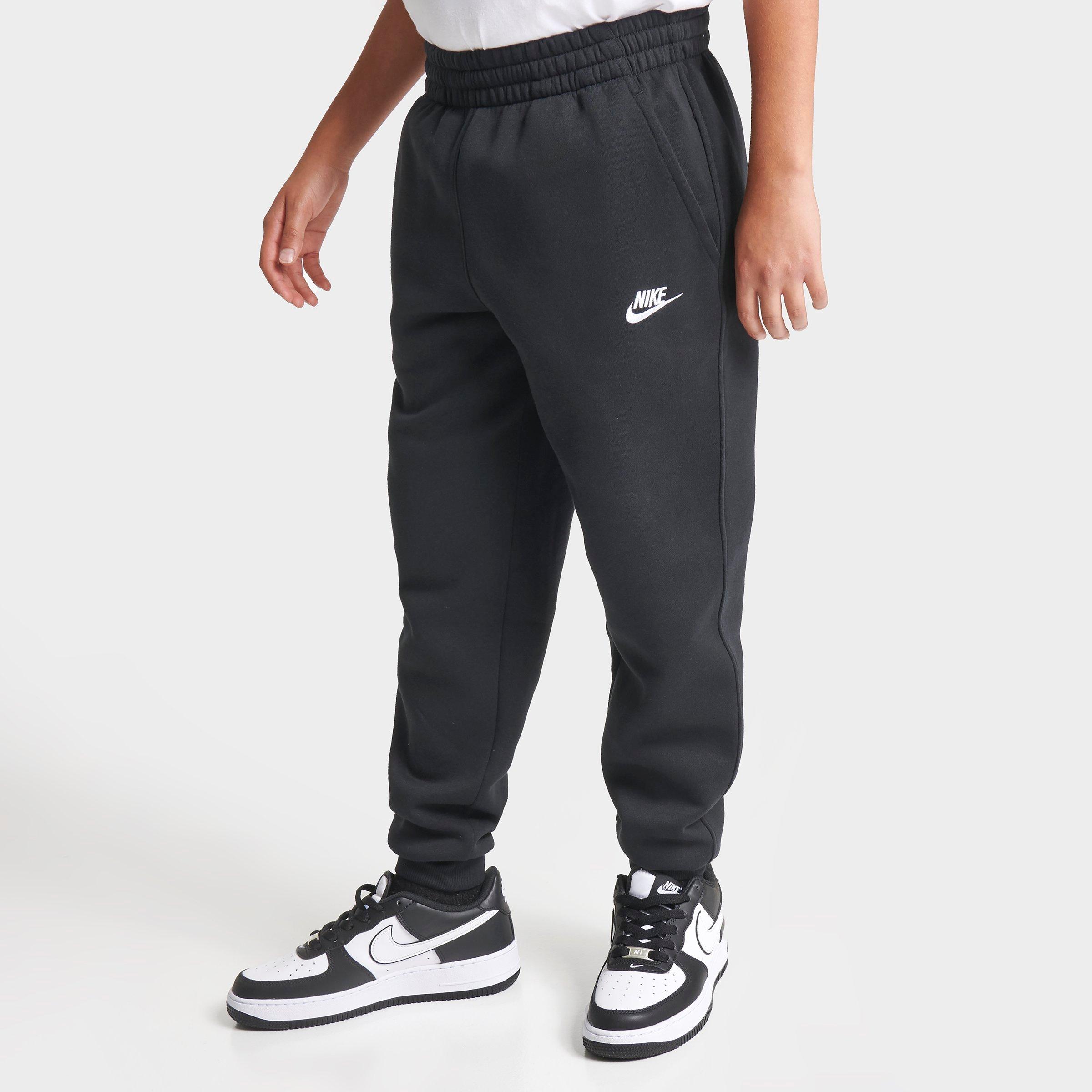 Nike Kids Club Fleece Jogger Pants in Black Size: Small
