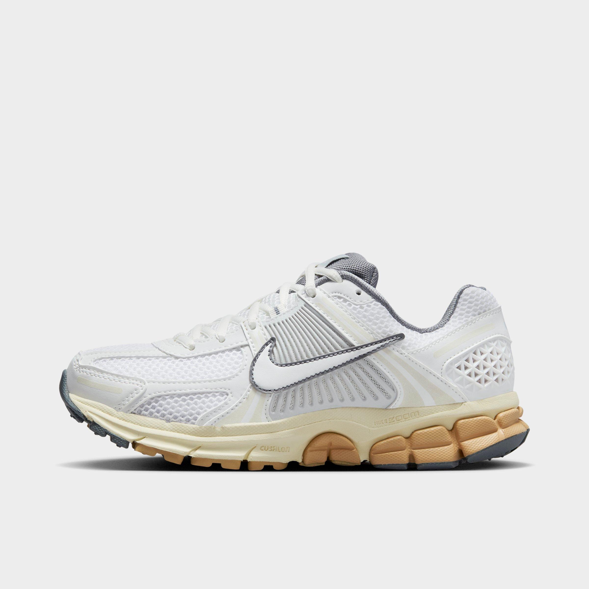 Nike Women's Zoom Vomero 5 Casual Shoes in Summit White/Pure Platinum/Smoke Grey Size: 6.0