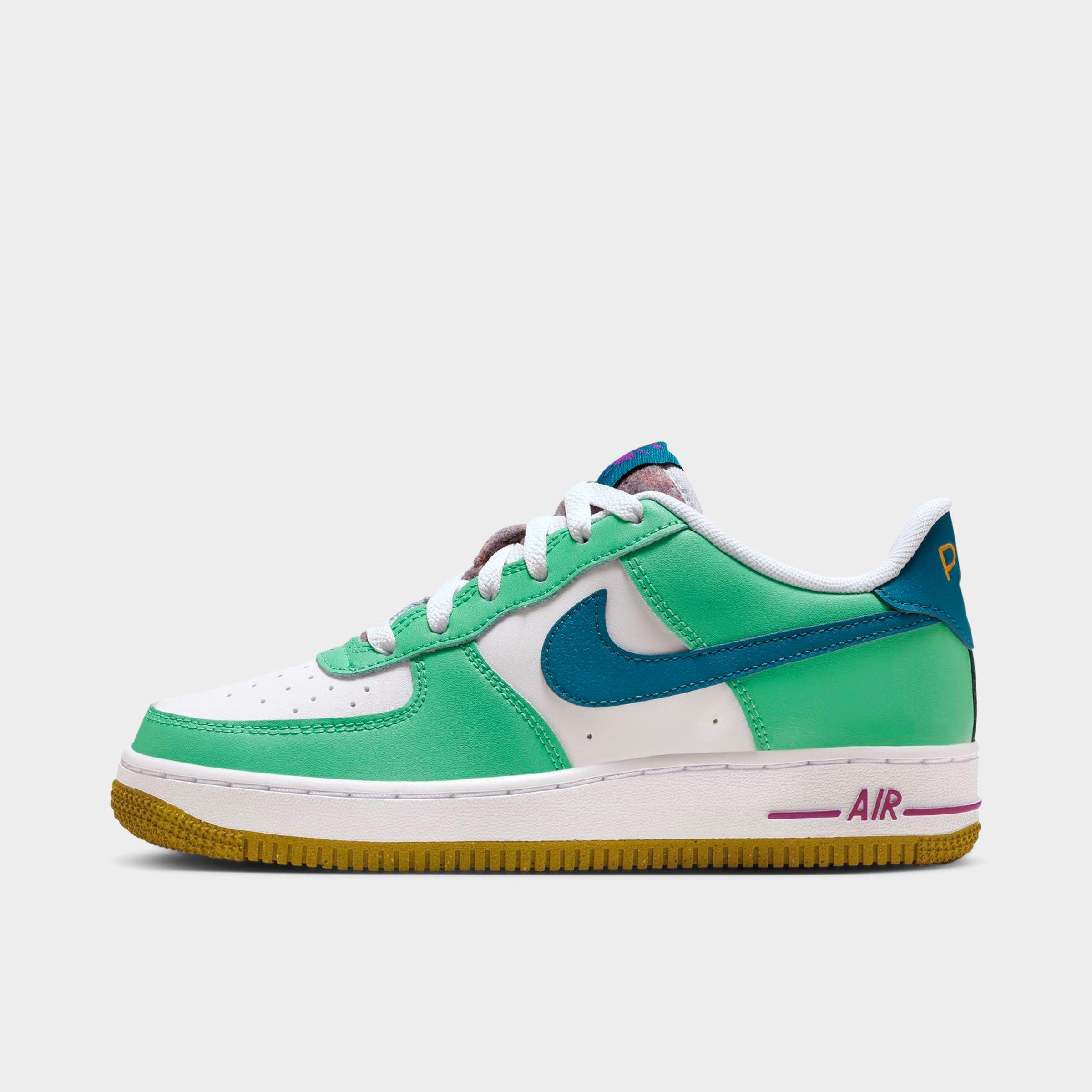 Nike Big Kids Air Force 1 LV8 Casual Shoes in White/Spring Green/Hyper Violet Size: 7