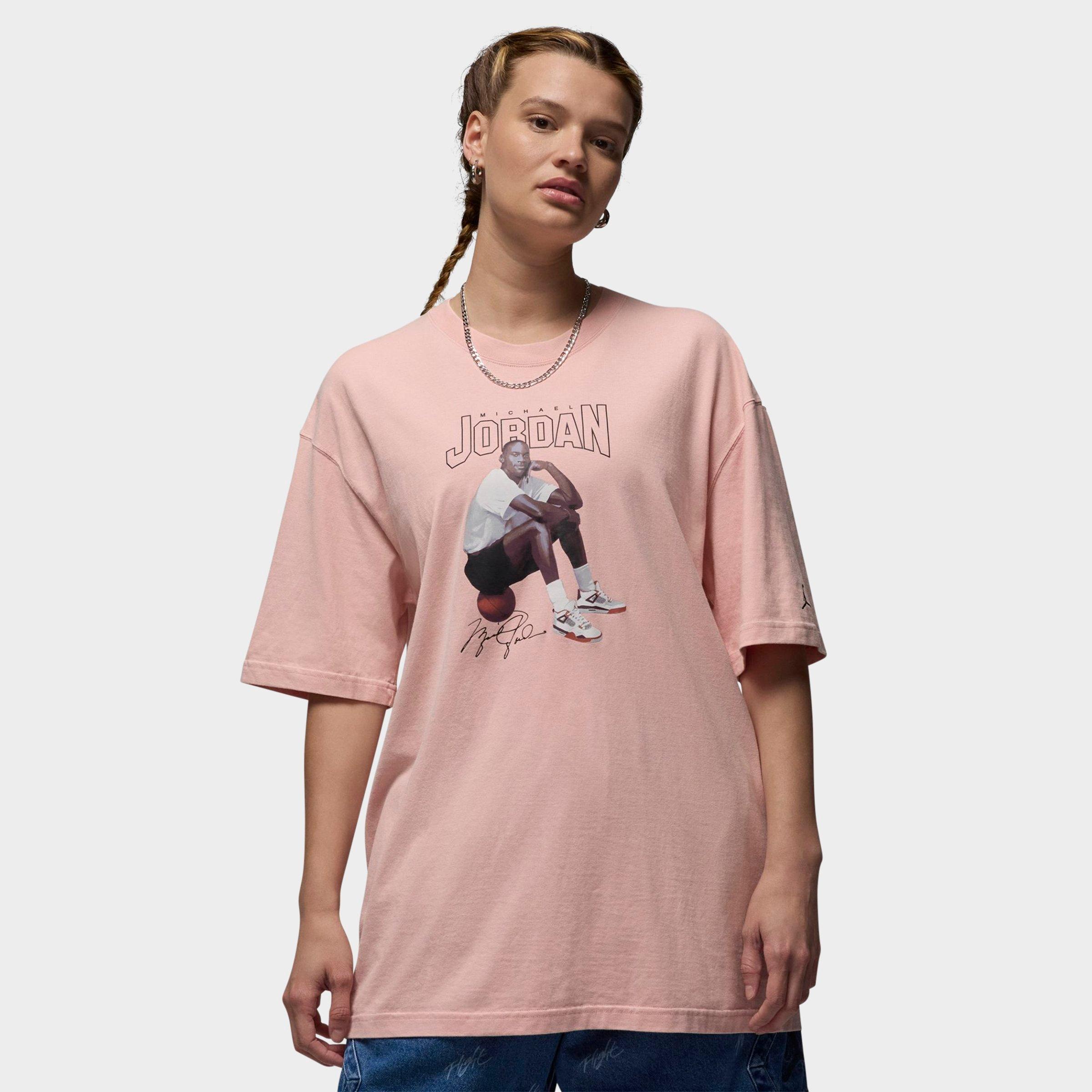Jordan Women's Short-Sleeve Oversized Graphic T-Shirt in Pink Glaze Size: Large