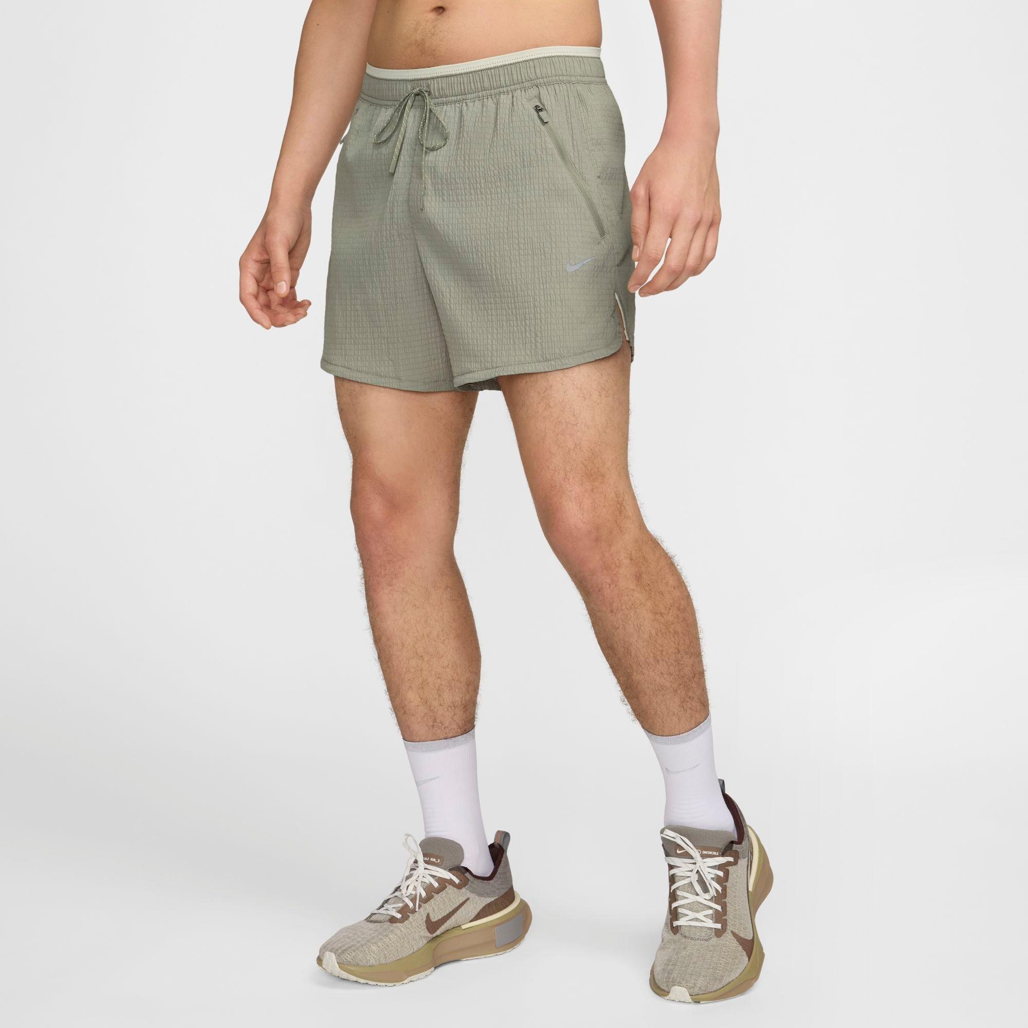 Men's Nike Stride Running Division Dri-FIT Seersucker 5" Brief-Lined Shorts