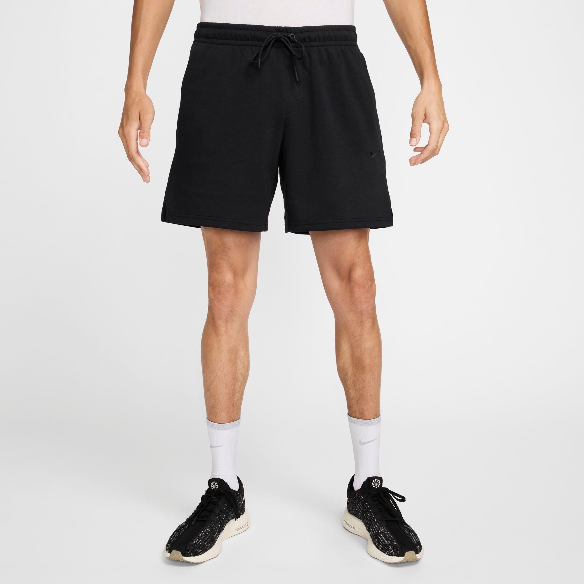 Nike Men's Primary Dri-FIT UV Unlined 7" Versatile Shorts in Black Size: Small