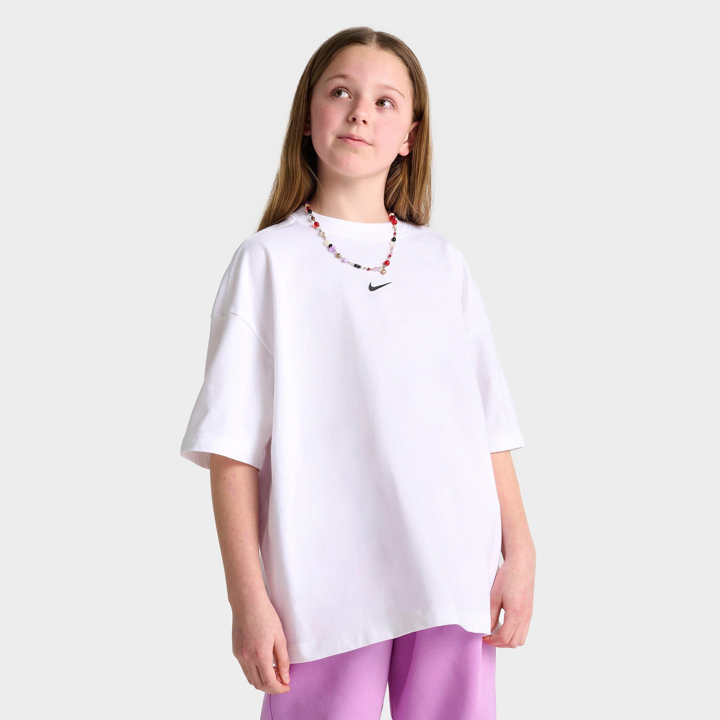 Nike Girls Sportswear Oversized T-Shirt in White Size: Small