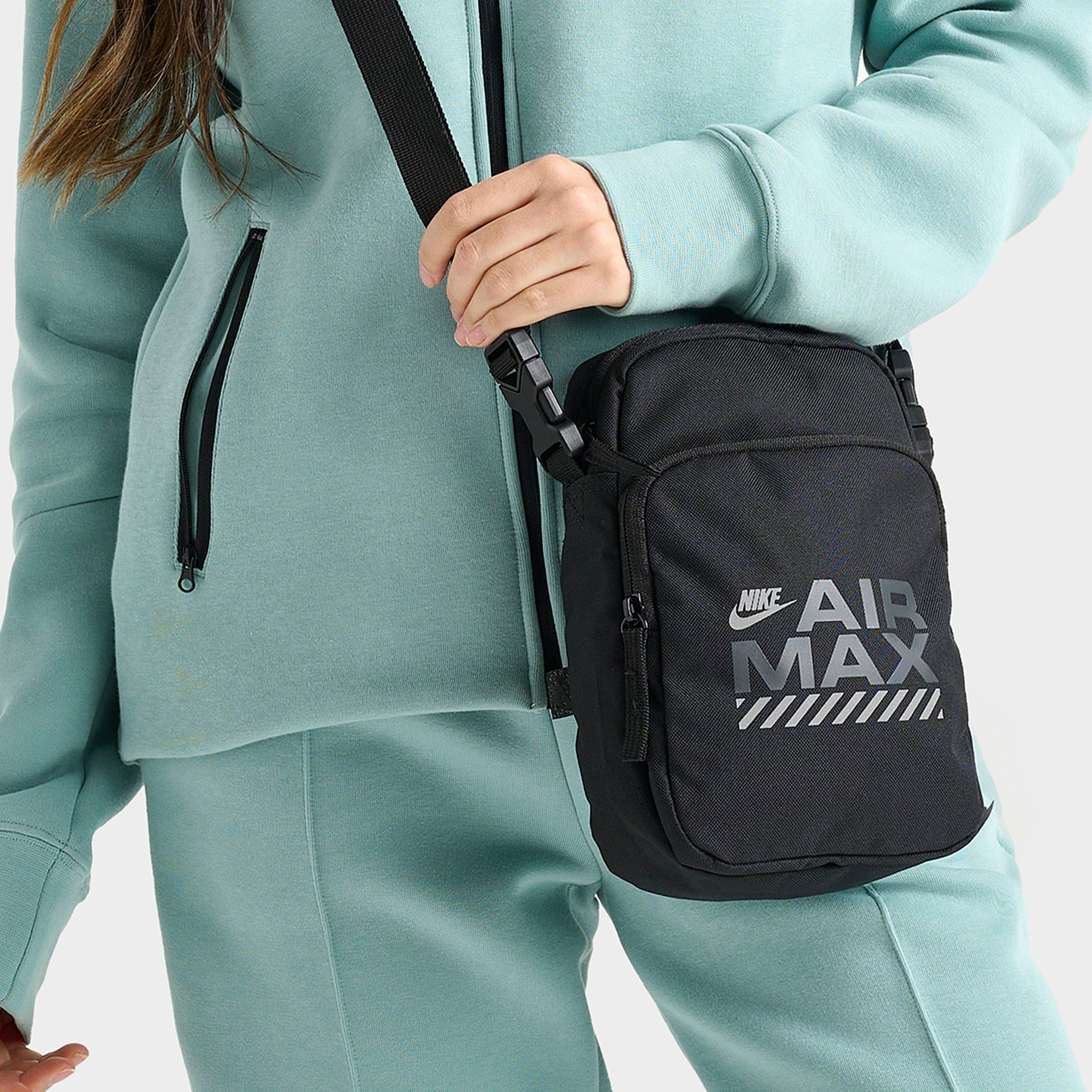 Nike Heritage Air Max Crossbody Bag in Black