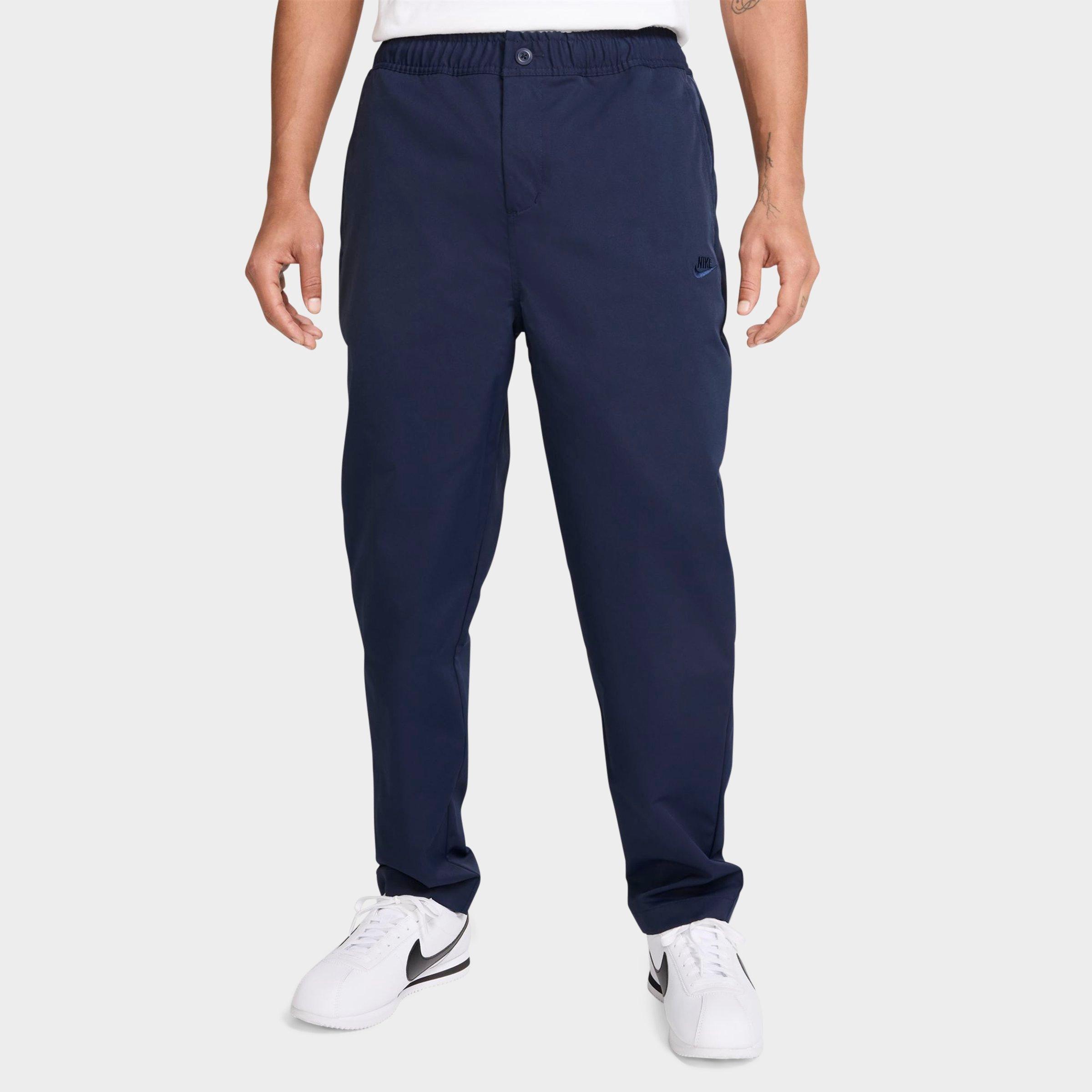 Nike Men's Club Woven Tapered Pants in Obsidian Size: Small
