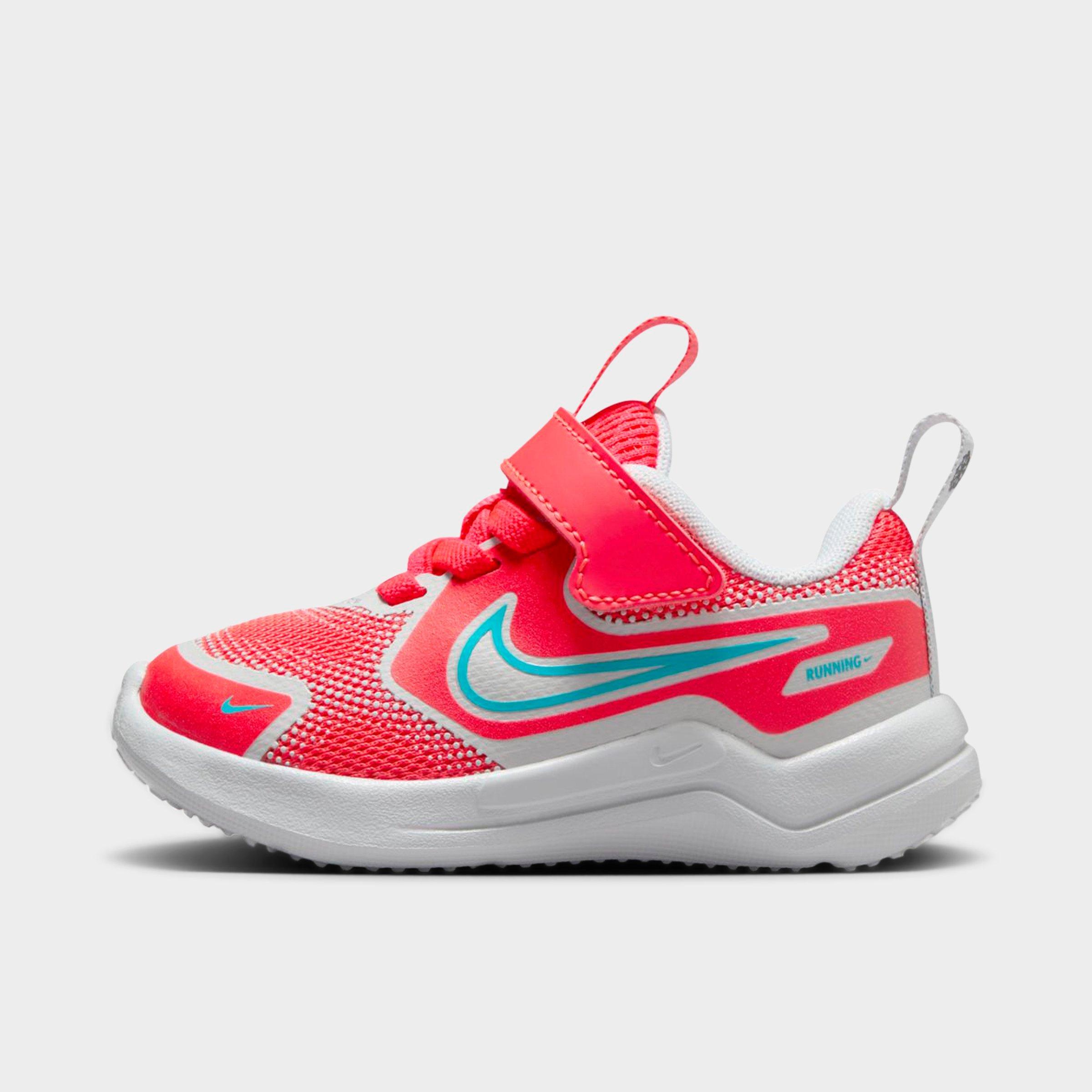 Nike Kids Toddler Cosmic Runner Stretch Lace Casual Shoes in Bright Crimson/Pure Platinum/Black Size: 2