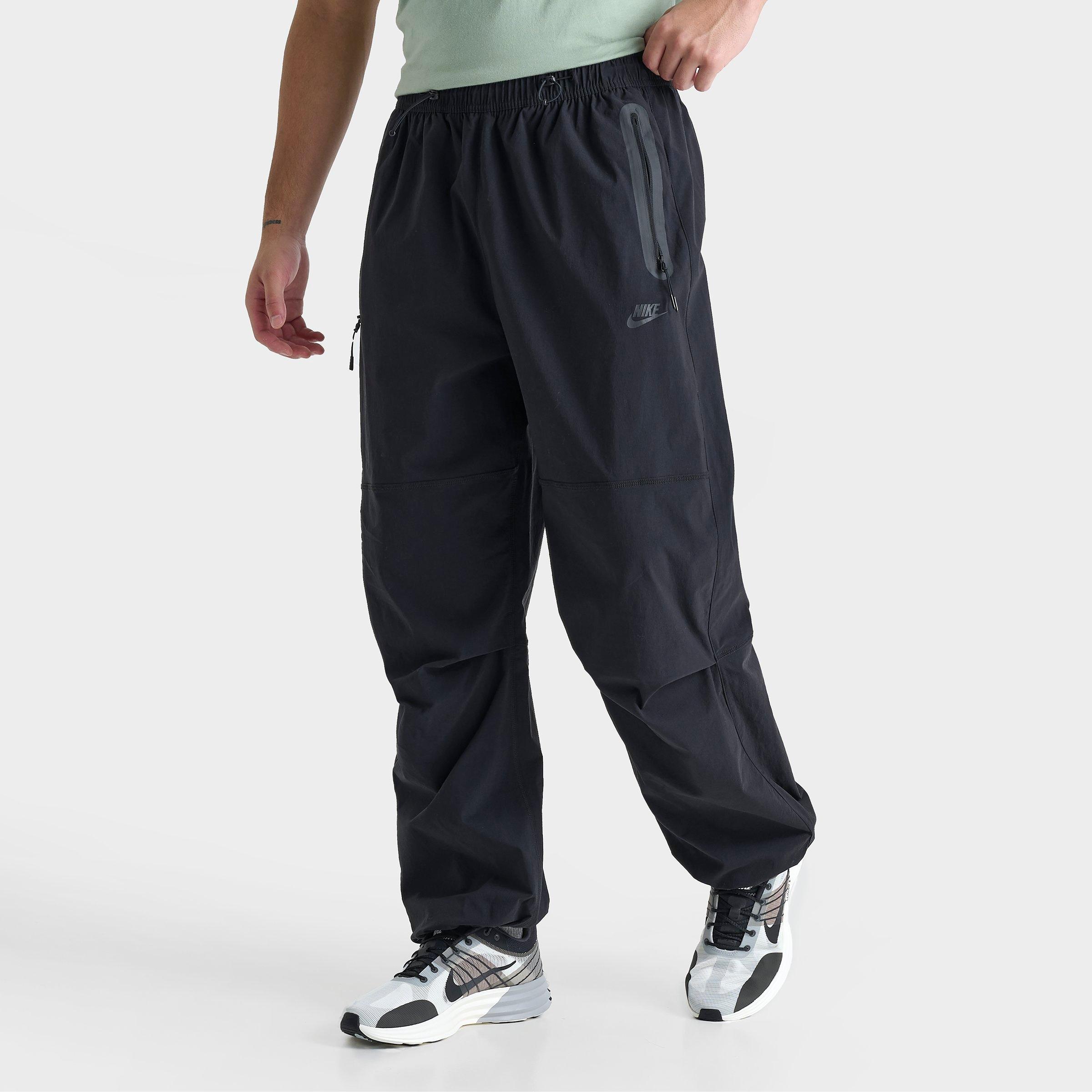Nike Men's Tech Woven Oversized Pants in Black Size: XS