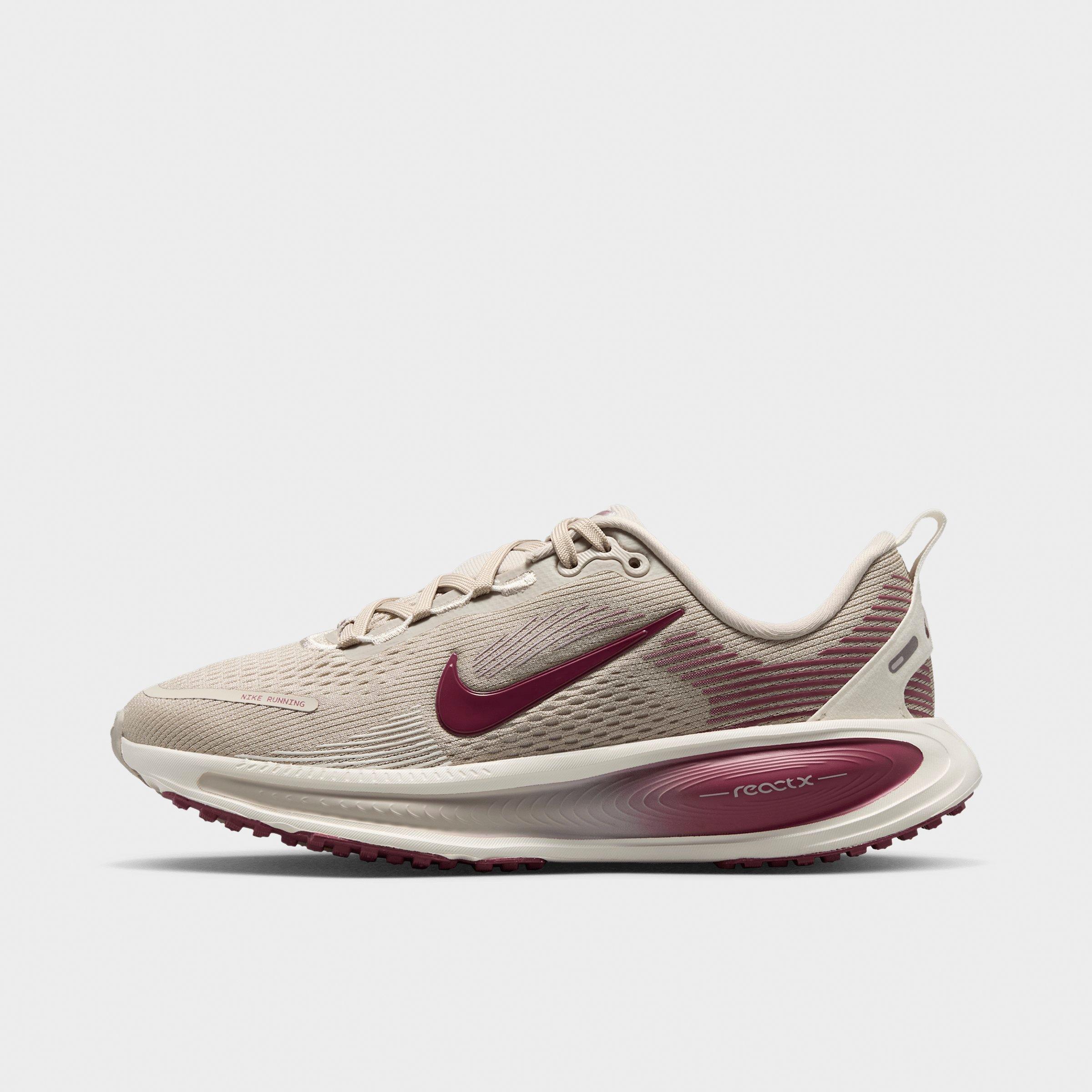 Nike Big Kids Vomero 18 Running Shoes in Cream II/Sail/Pink Smoke Size: 6.5