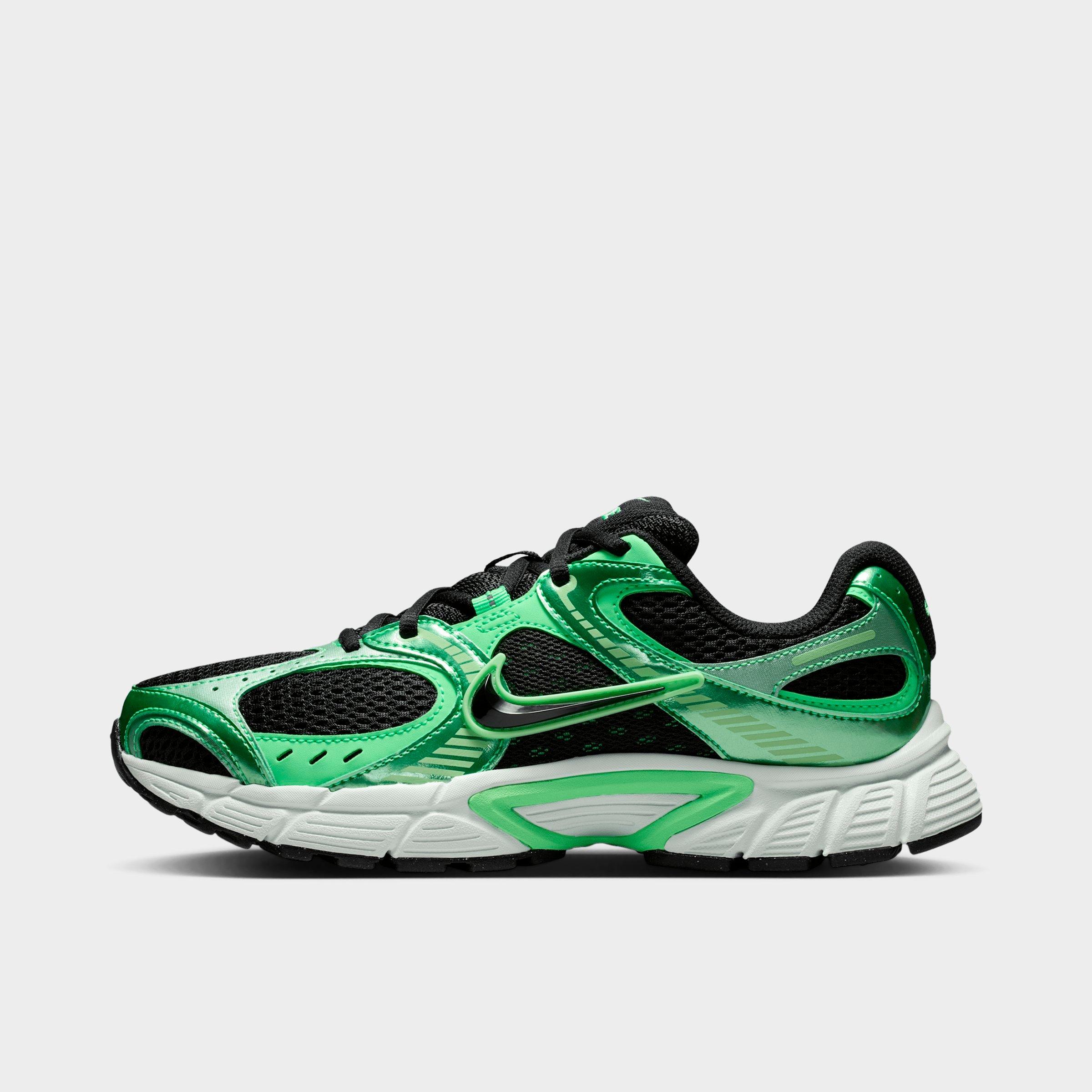 Nike Women's V5 RNR Casual Shoes in Black/Illusion Green/Cucumber Calm Size: 8.5