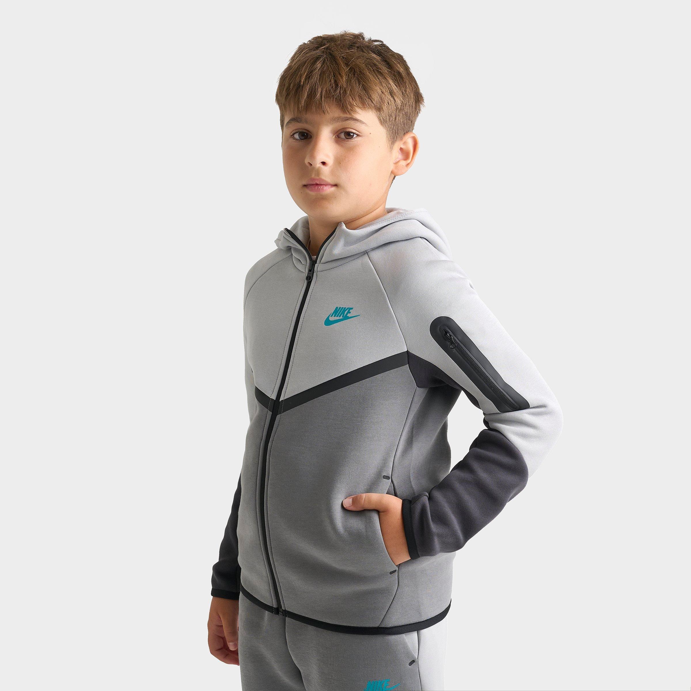 Nike Big Kids Sportswear Tech Fleece Full-Zip Hoodie in Light Smoke Grey/Smoke Grey/Anthracite Size: XS