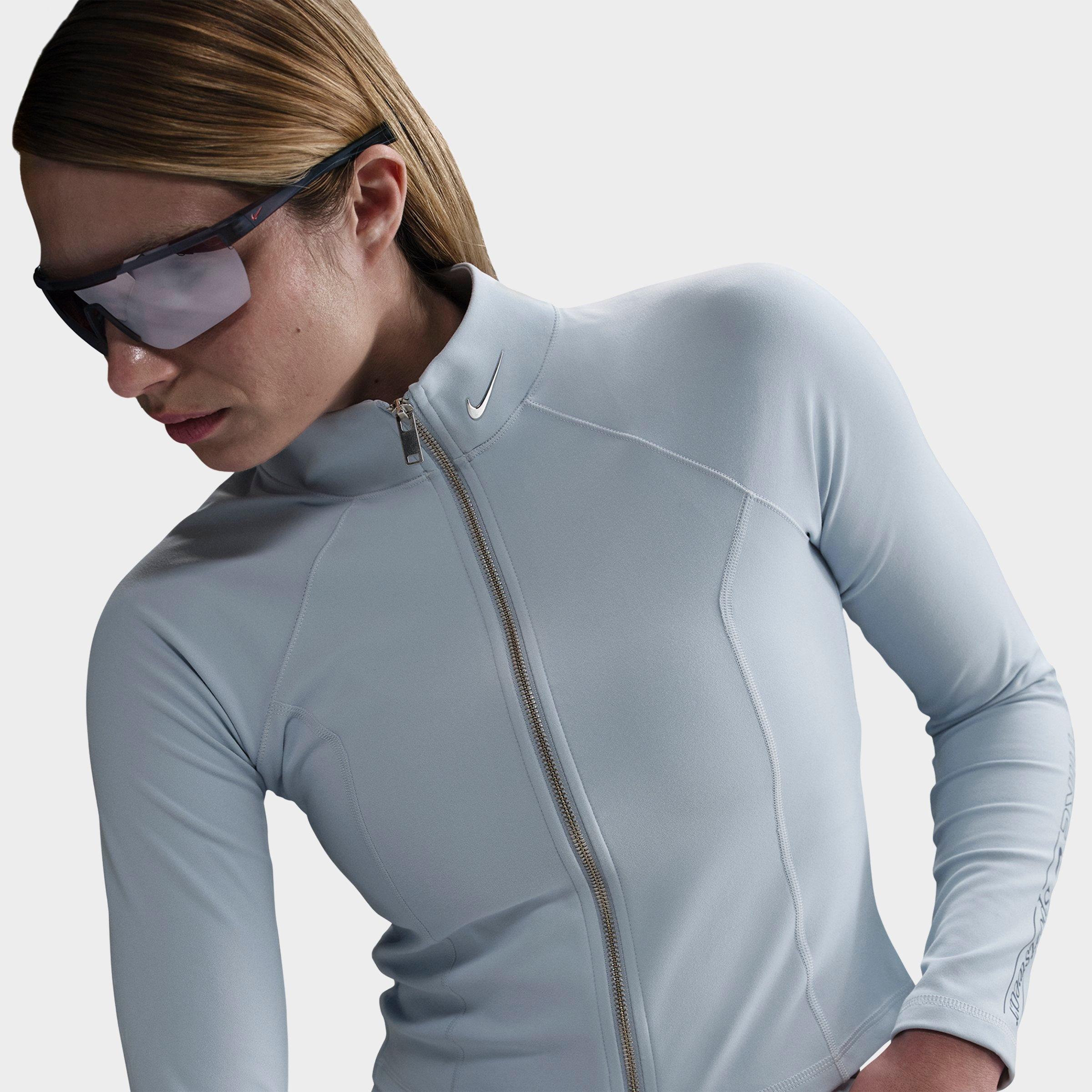 Nike Women's Sportswear Gym Life Full-Zip Jacket in Armory Blue Size: Medium