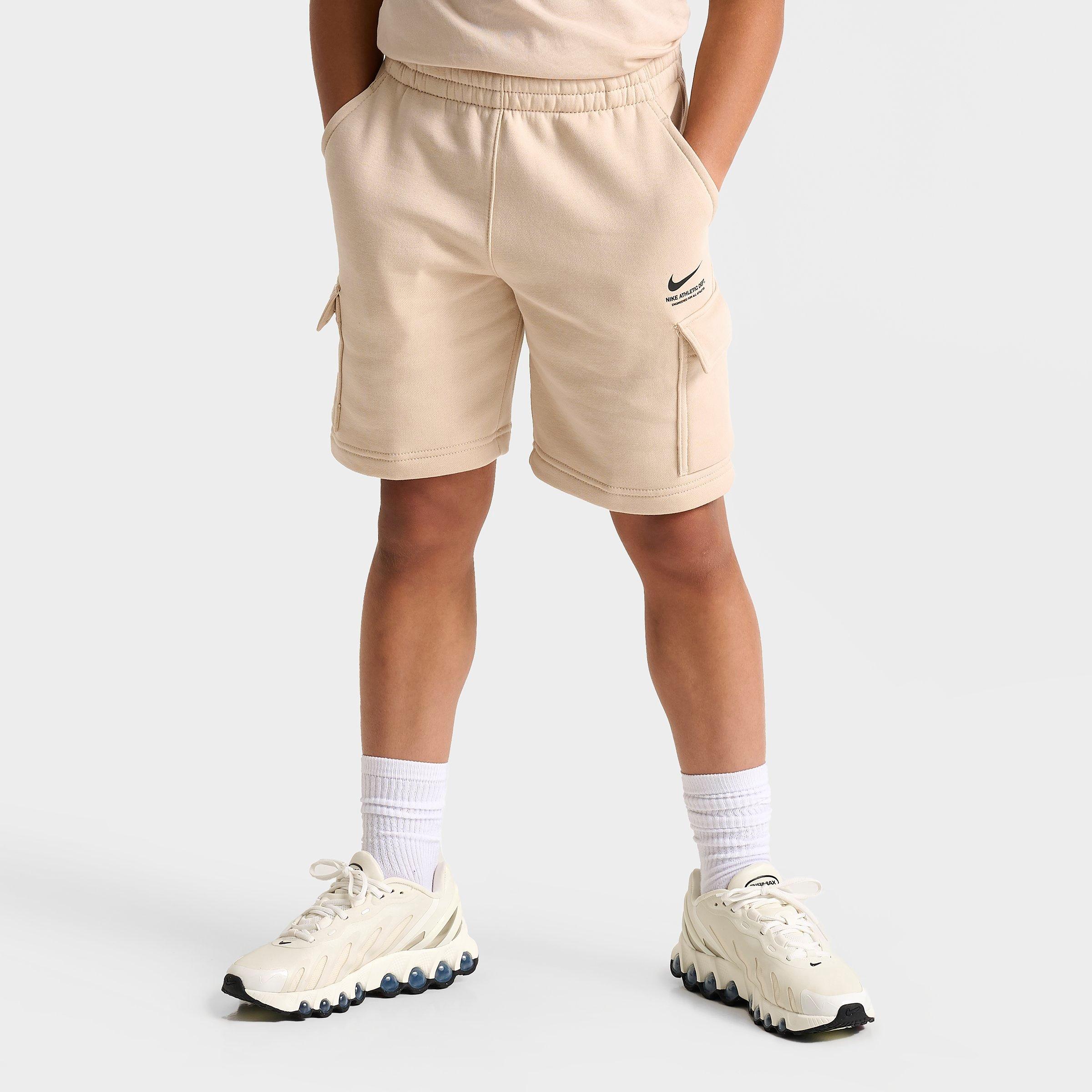 Nike Kids EMEA SI Fleece Shorts in Sand Drift Size: Small