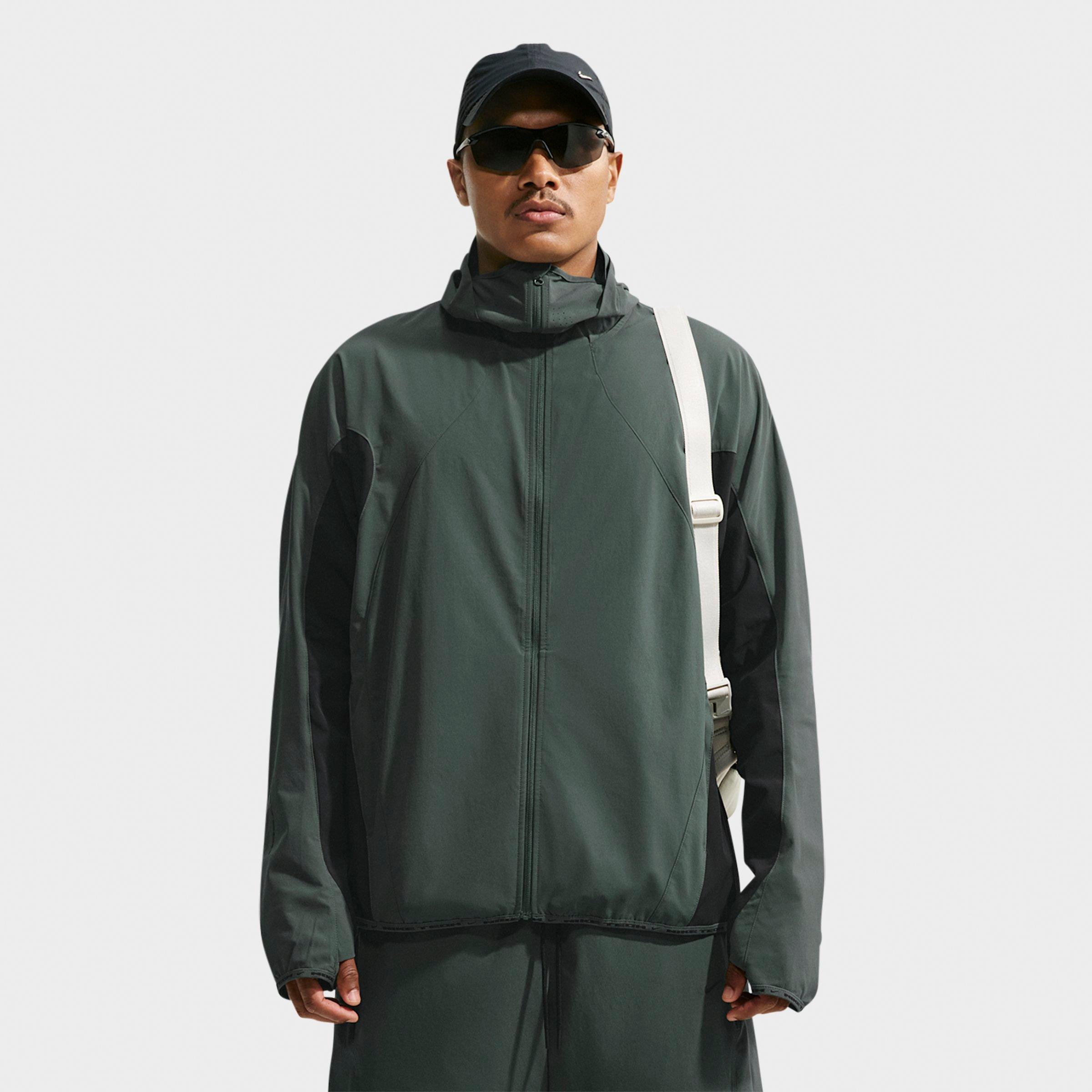 Nike Men's Tech Helios Dri-FIT Long-Sleeve Full-Zip Shell