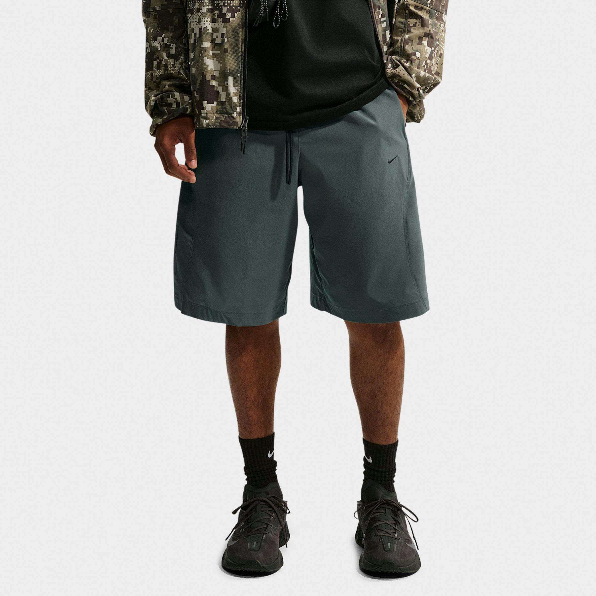 Nike Men's Tech Helios Dri-FIT Shorts in Camo Green/Black Size: 2XL