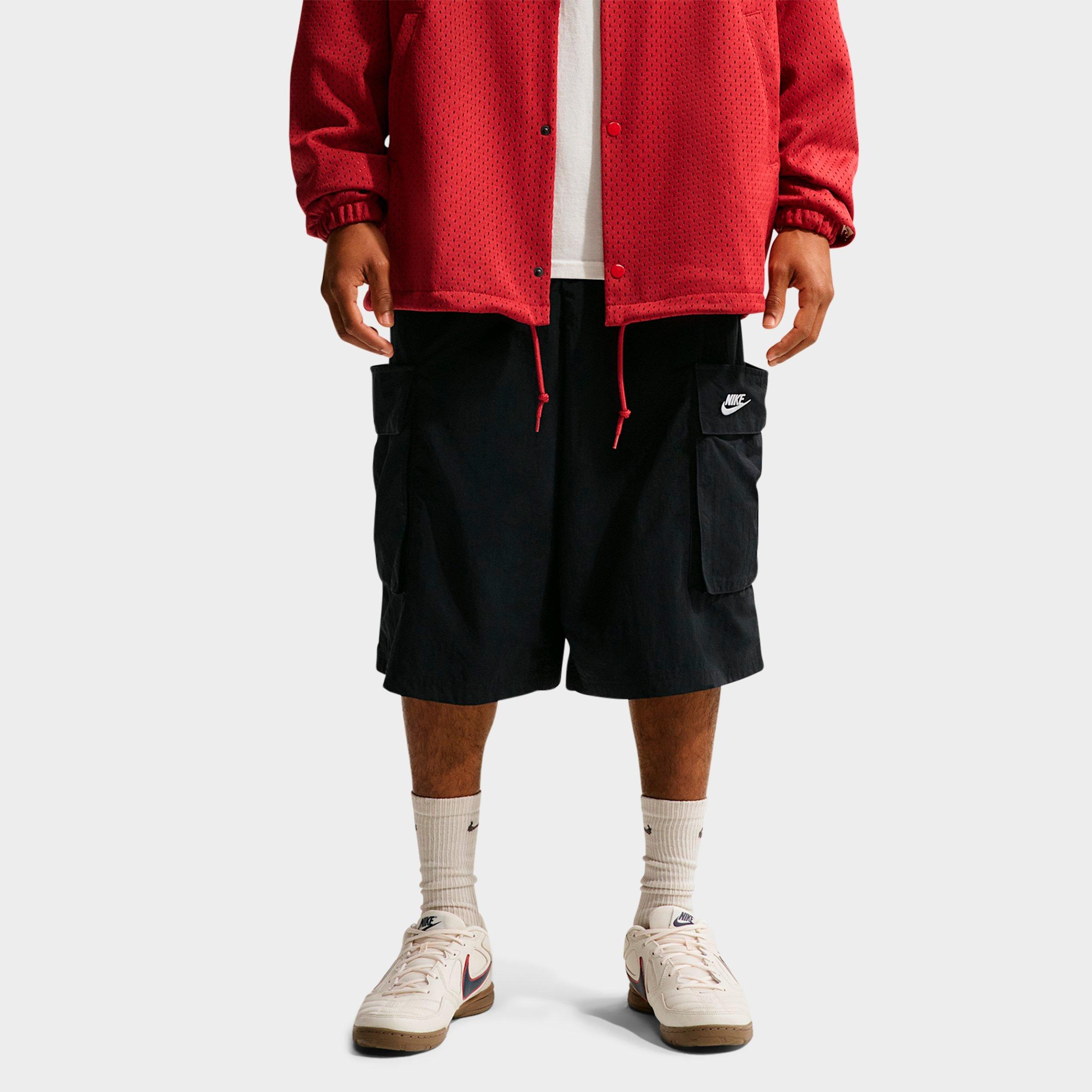 Nike Men's Sportswear Club Oversized Cargo Shorts in Black/White Size: XL