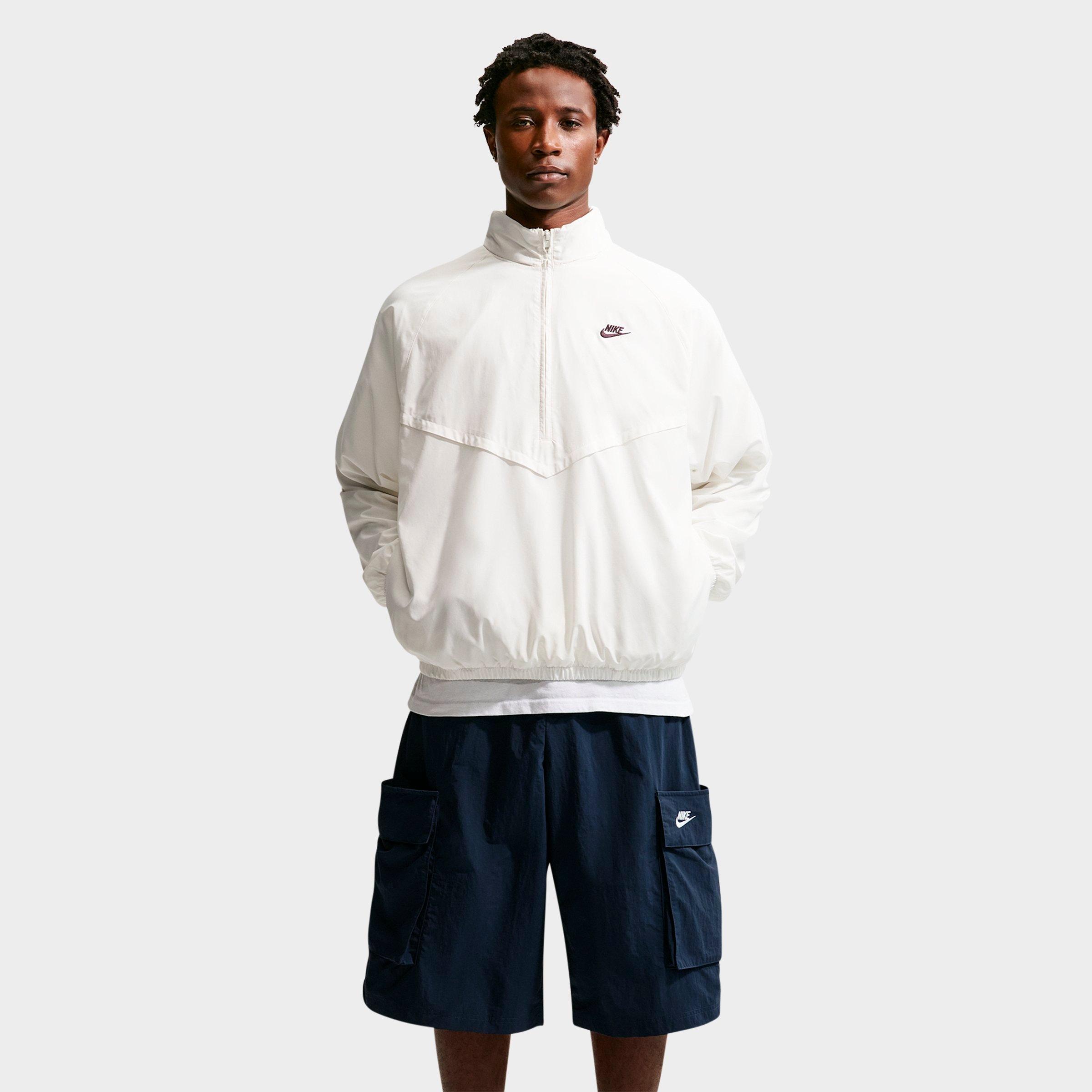 Nike Men's Sportswear Club Oversized Cargo Shorts in Obsidian/White Size: 2XL