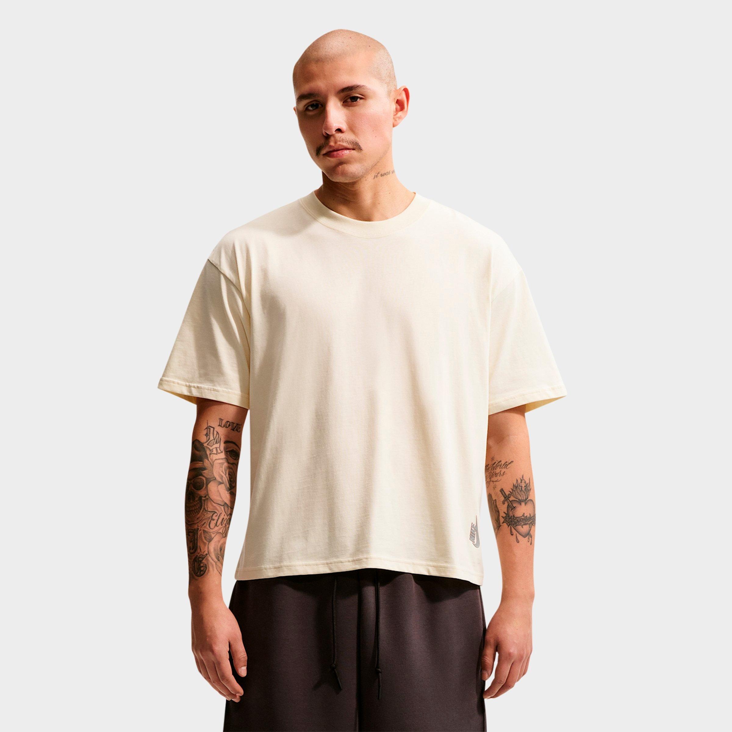 Nike Men's Sportswear Essential Boxy T-Shirt in Coconut Milk Size: Medium