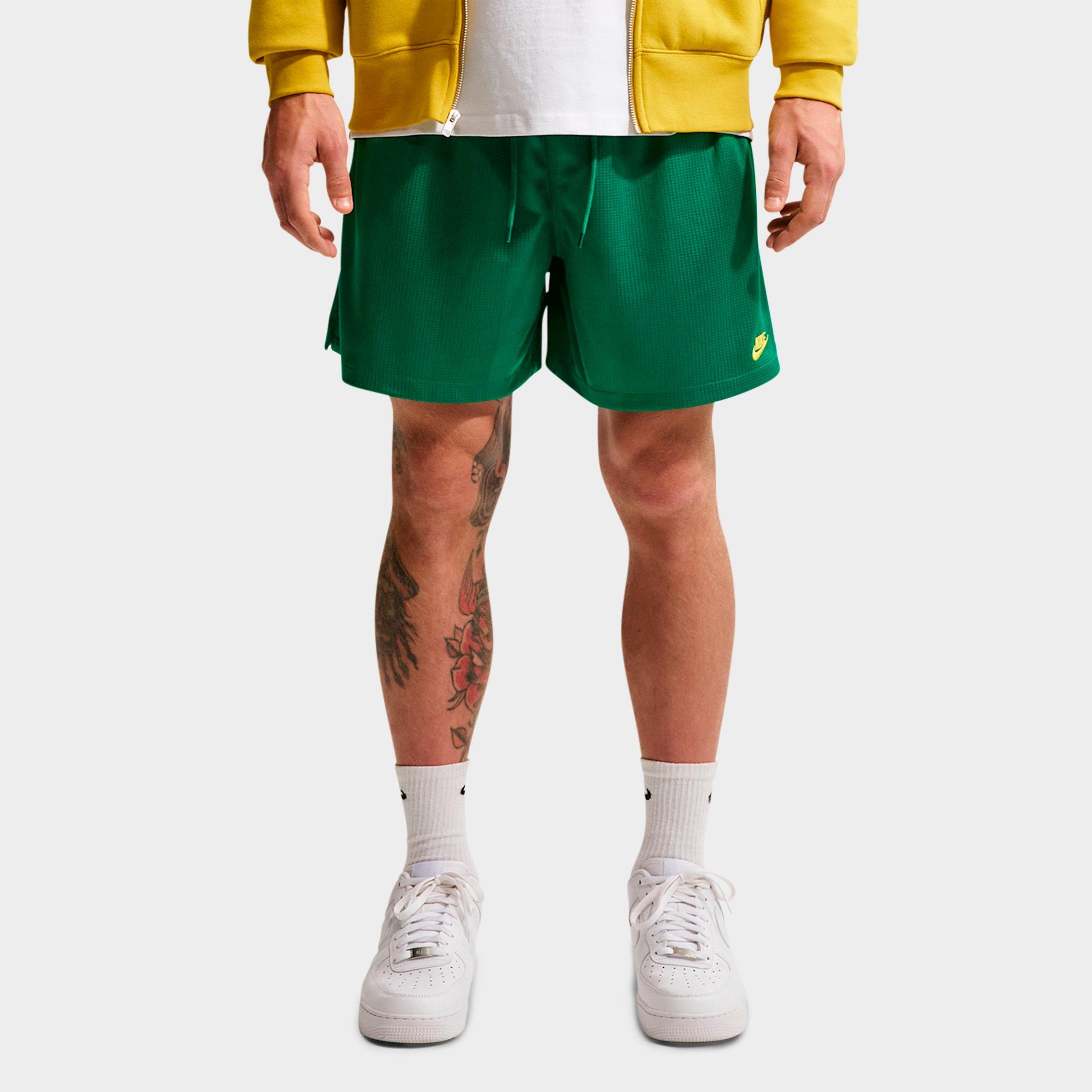 Nike Men's Sportswear Club Jacquard Flow Shorts in Malachite/Lightning Size: Medium
