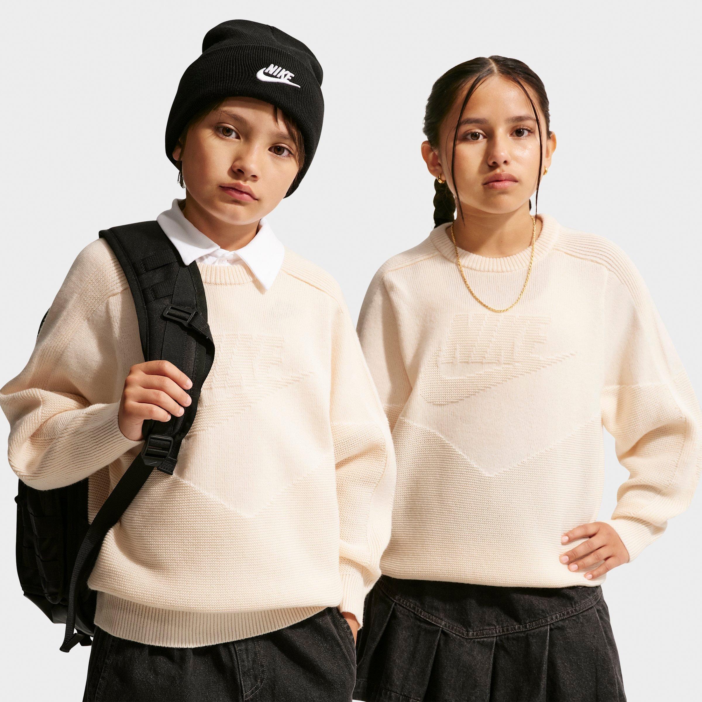 Nike Big Kids Sportswear Crewneck Sweater in Chalk Size: Small