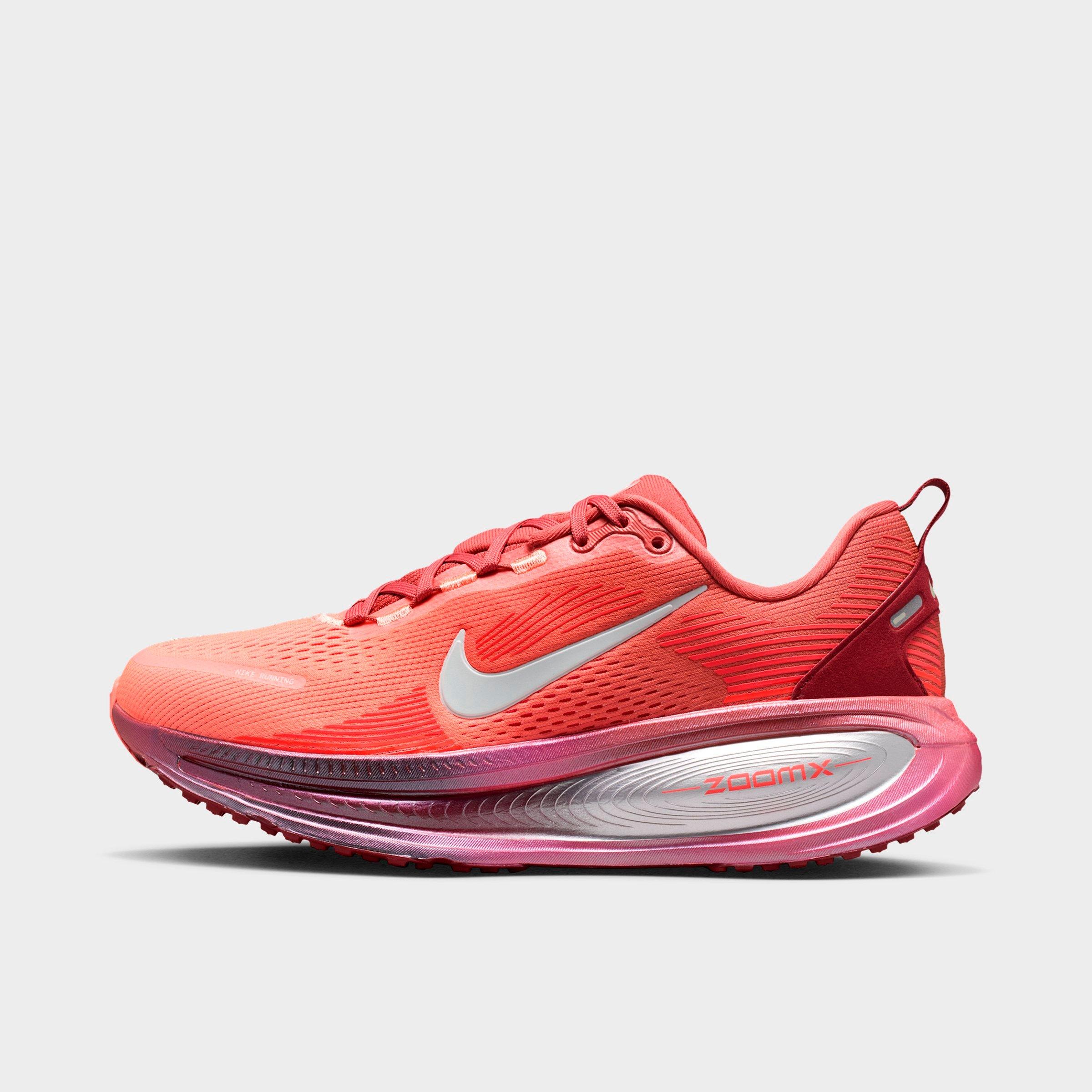 Nike Womens Vomero 18 SE Running Shoes in Light Redwood/Bright Crimson/Atomic Pink Size: 11.0