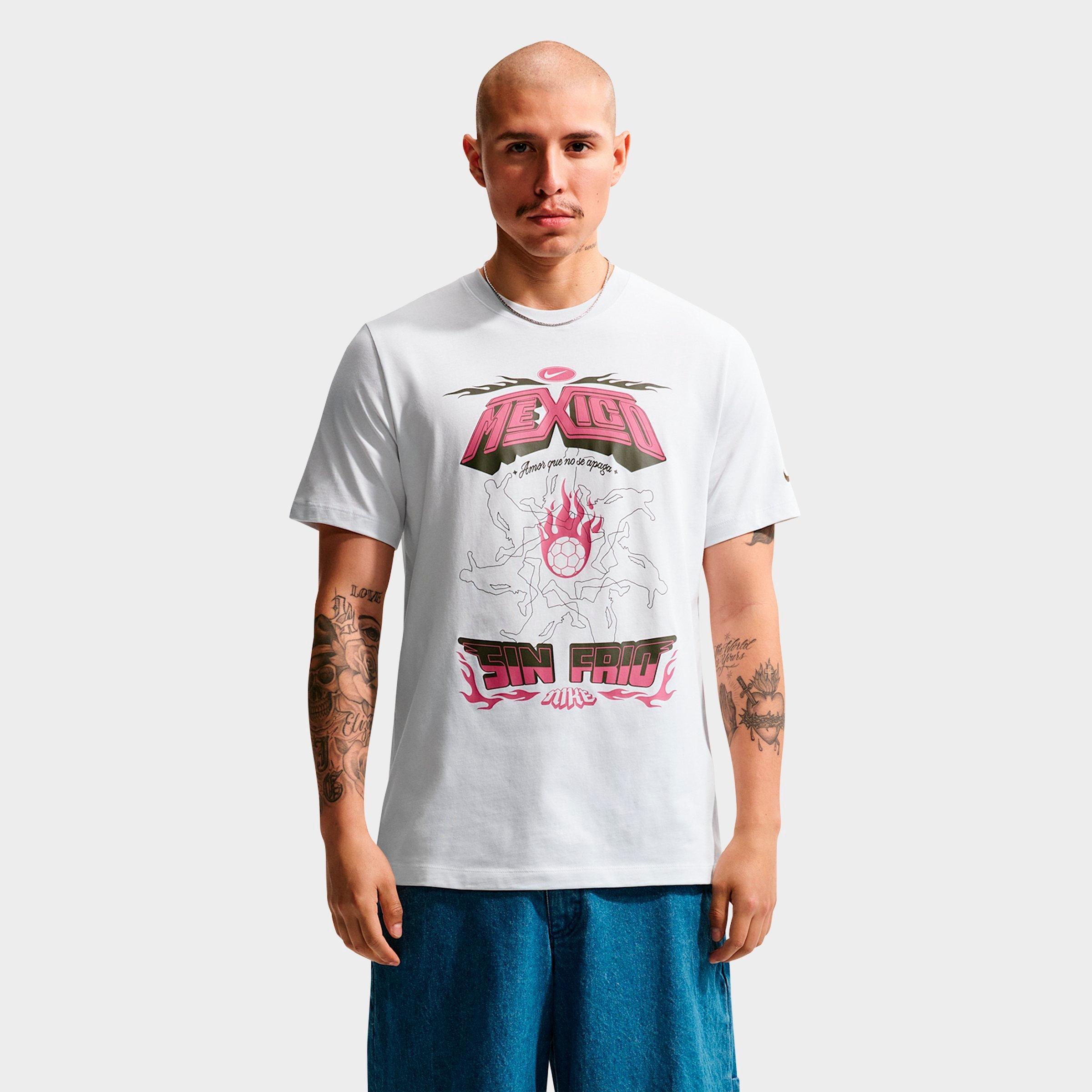 Nike Men's Sportswear Mexico Soccer Graphic T-Shirt in Off White Size: XS