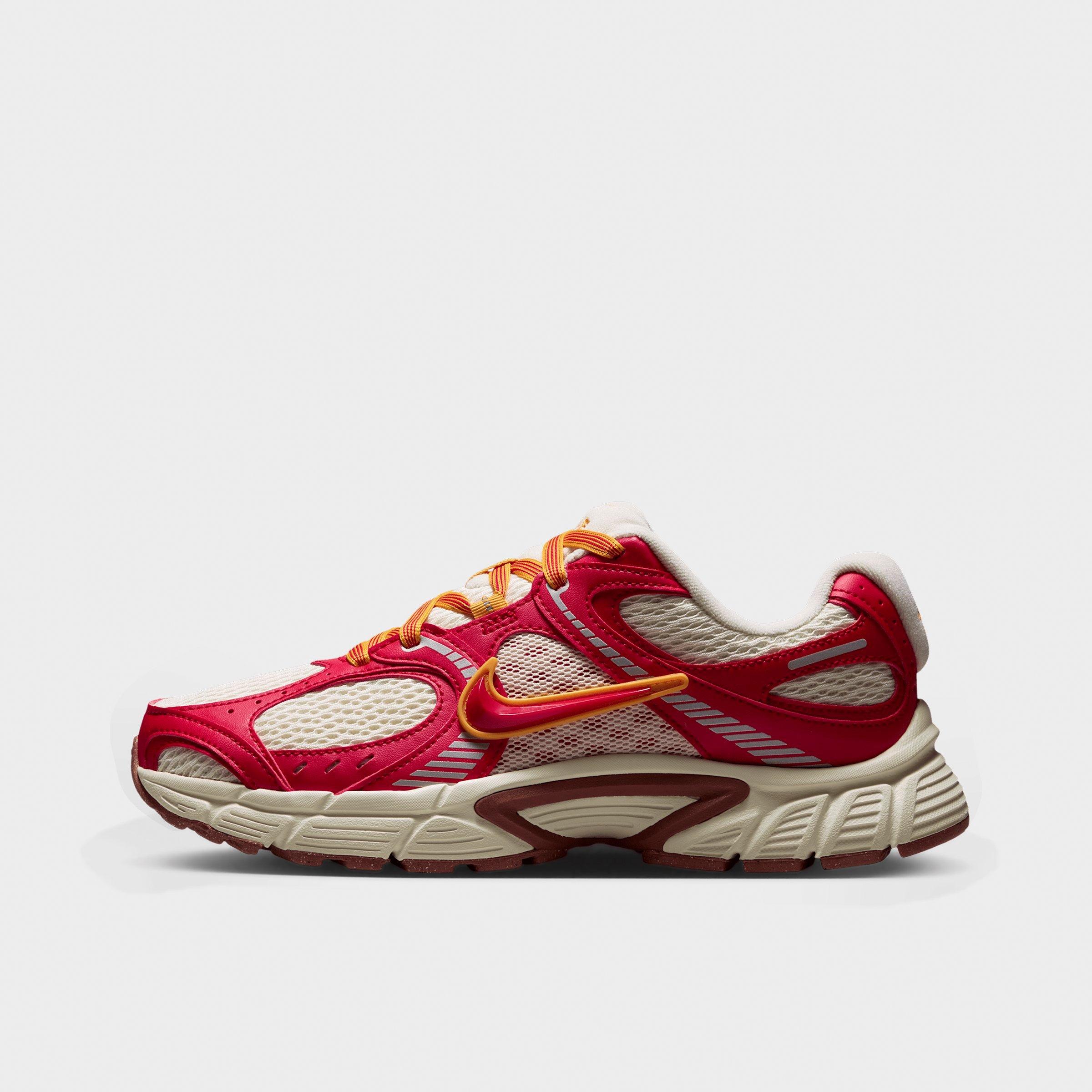 Nike Women's V5 RNR Casual Shoes in University Red/Coconut Milk/University Gold Size: 8.0