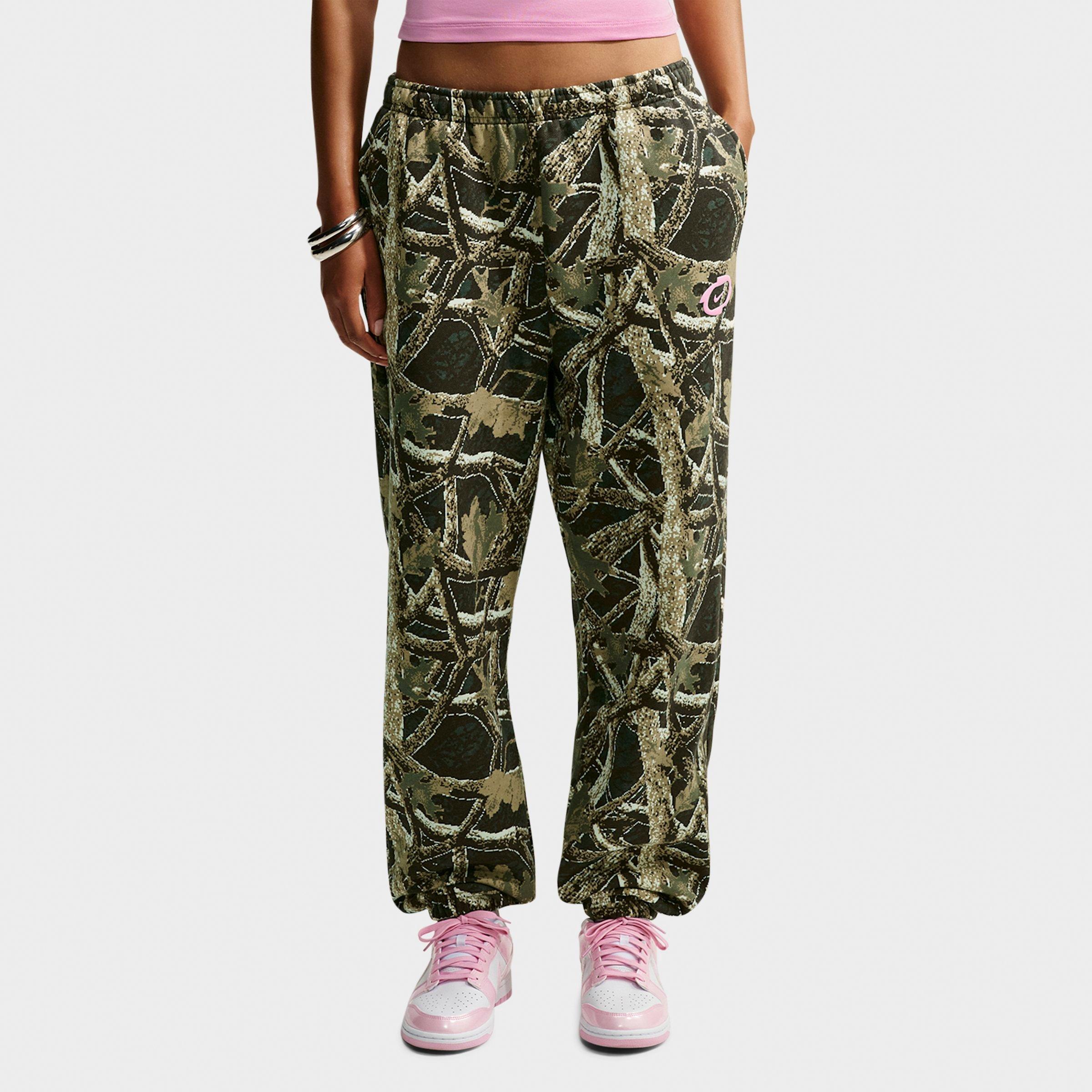 Nike Women's Studio Fleece Medium-Weight Camo High-Rise Oversized Cuffed Pants in Camo Green/Pink Rise