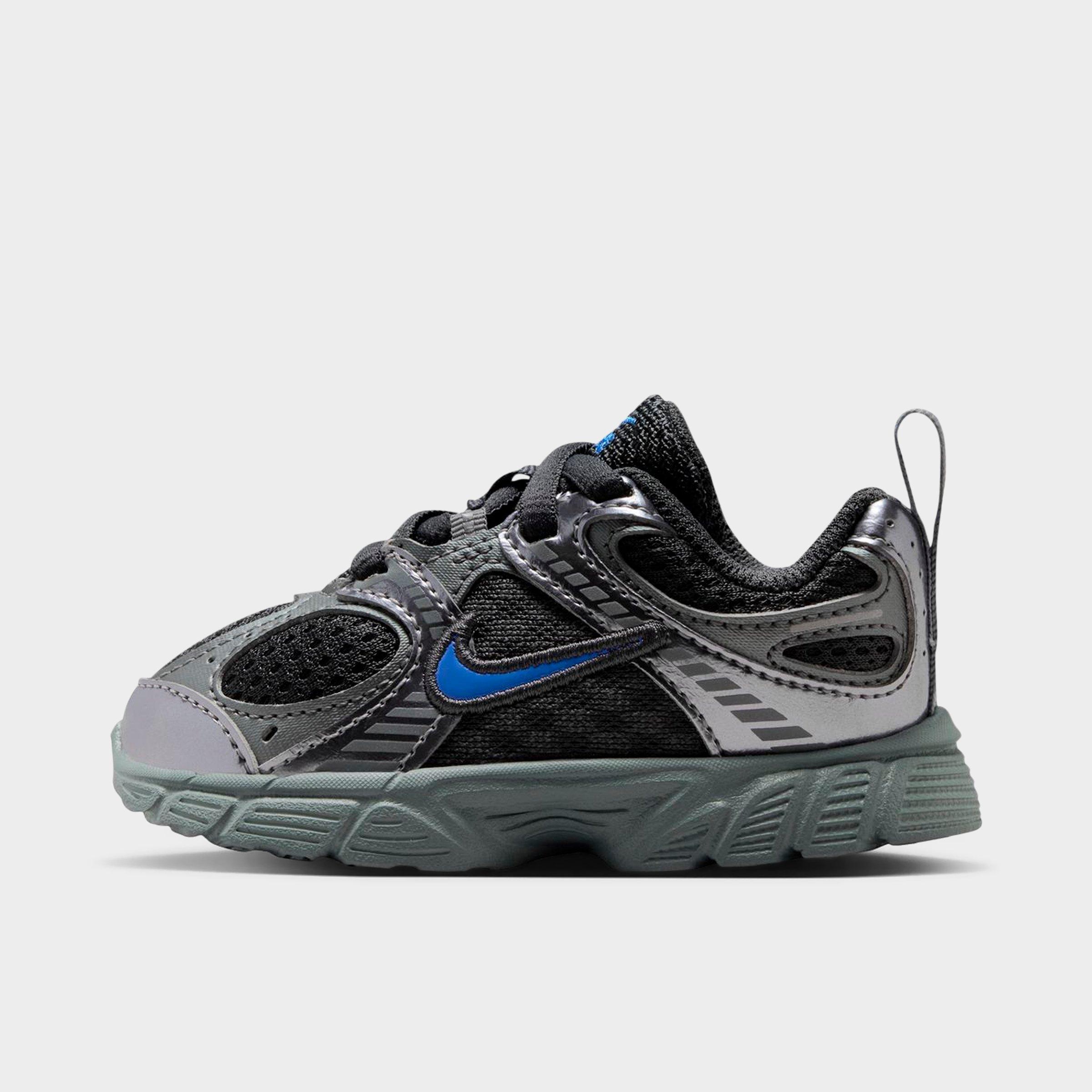Nike Kids Toddler V5 RNR Stretch Lace Casual Shoes in Anthracite/Metallic Cool Grey/Smoke Grey Size: 7.0