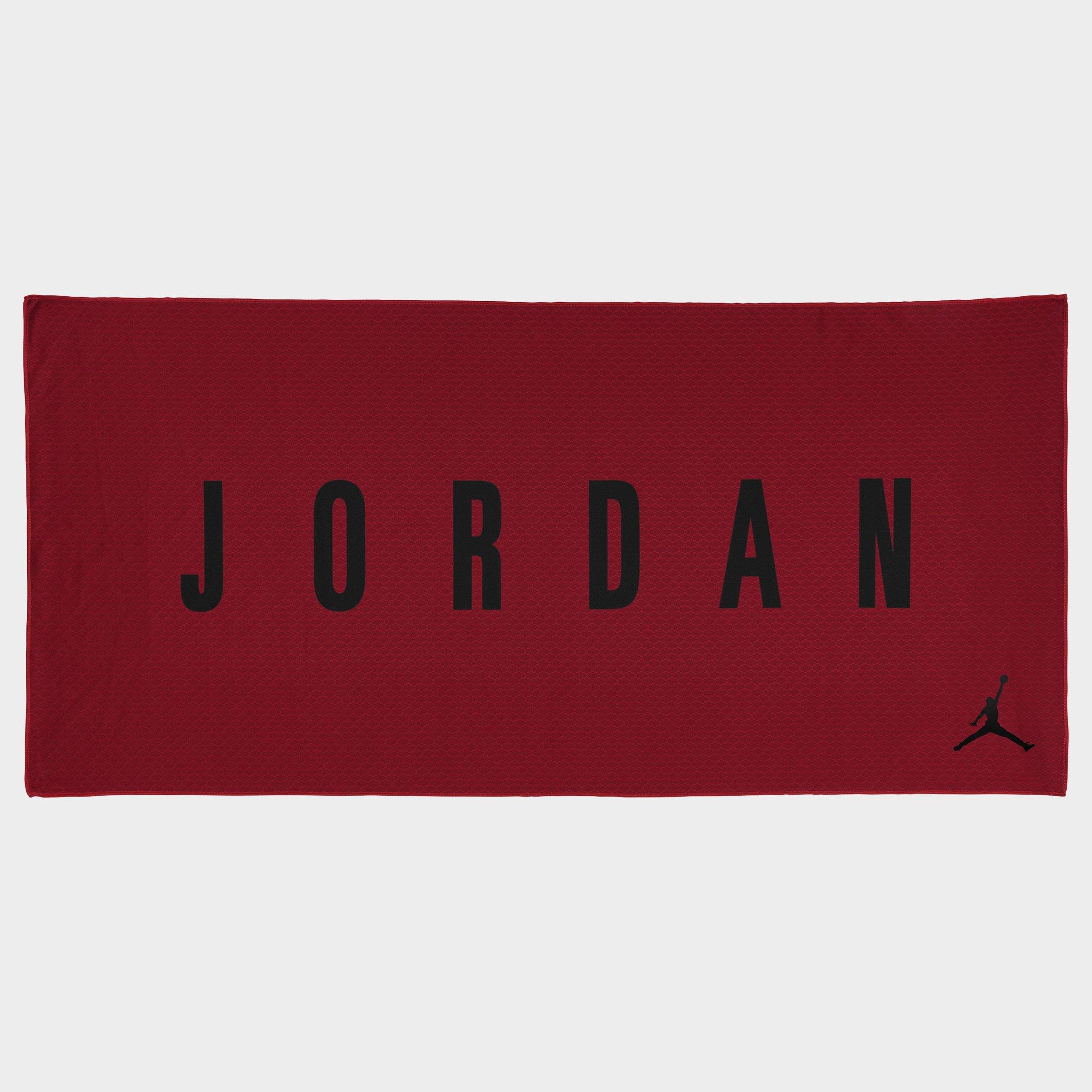 Jordan Cooling Towel Muffler in University Red/Black