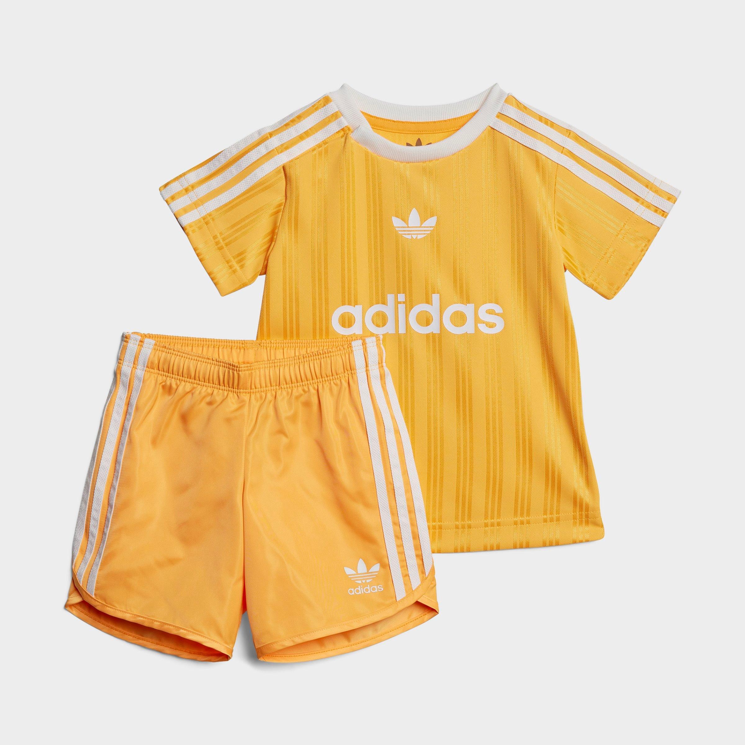 adidas Infant Originals Soccer Uniform Set in Real Gold Size: 2T