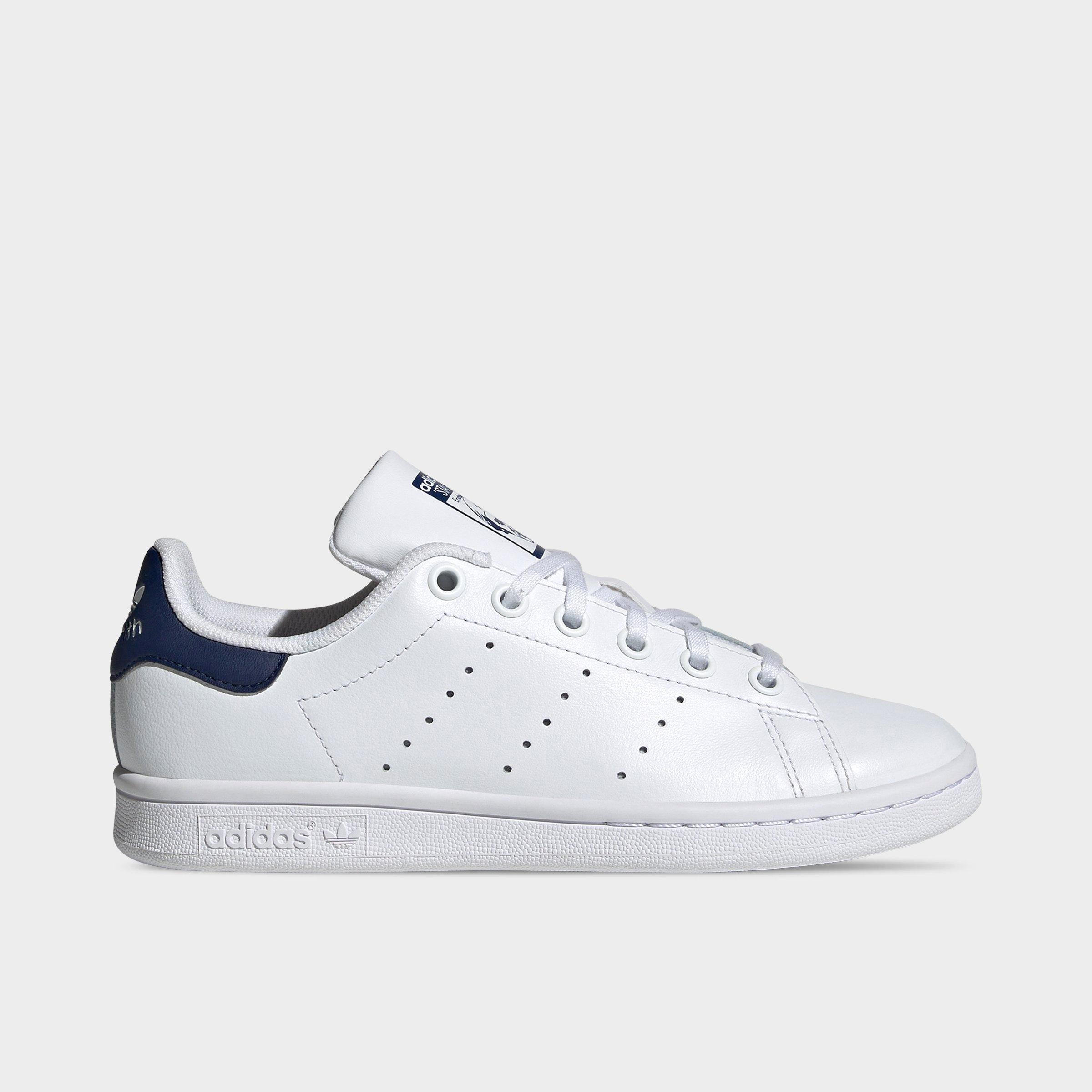 adidas Big Kids Originals Stan Smith Casual Shoes in White/Dark Blue Size: 3.5