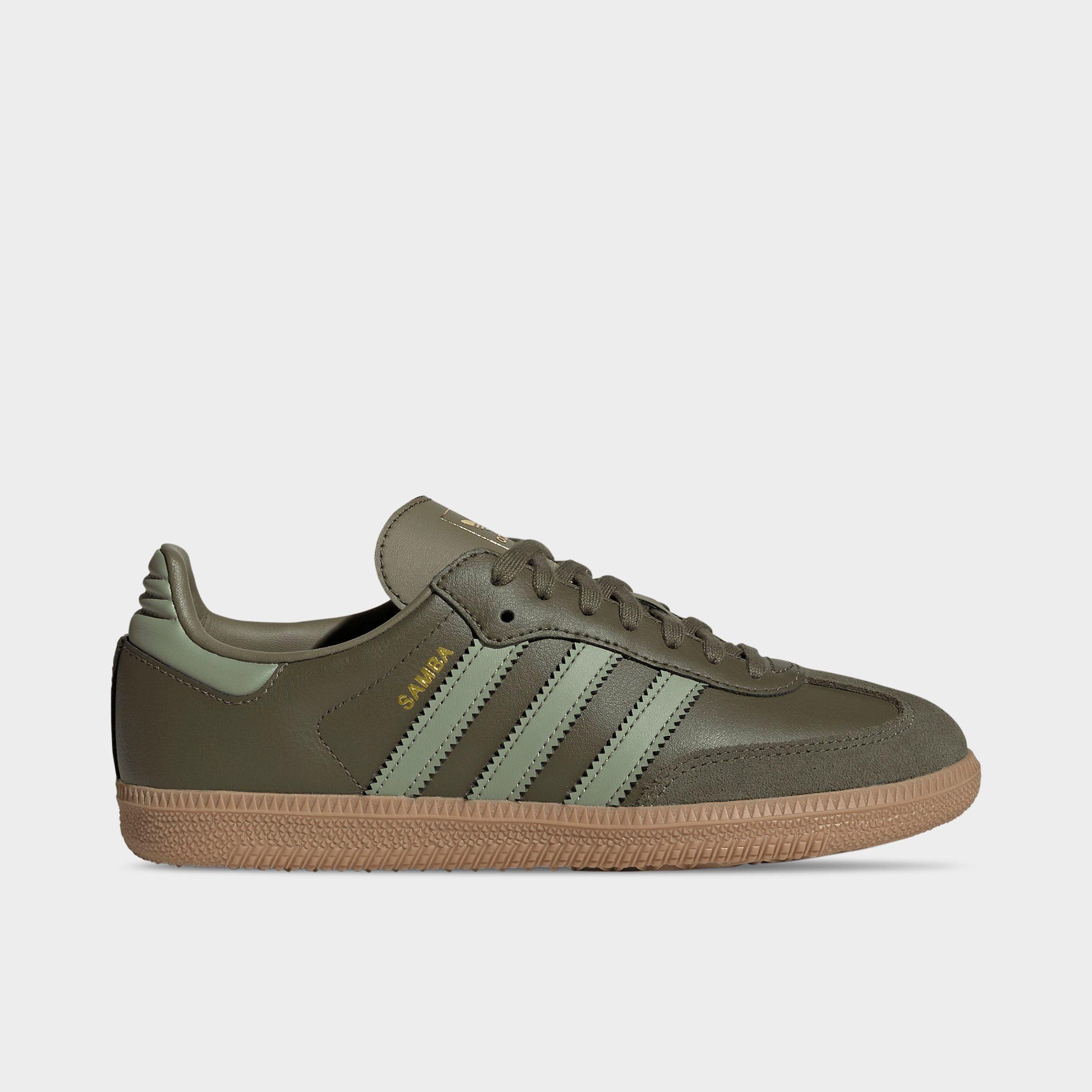 adidas Big Kids Originals Samba OG Casual Shoes in Olive Strata/Tent Green/Gum Size: 3.5