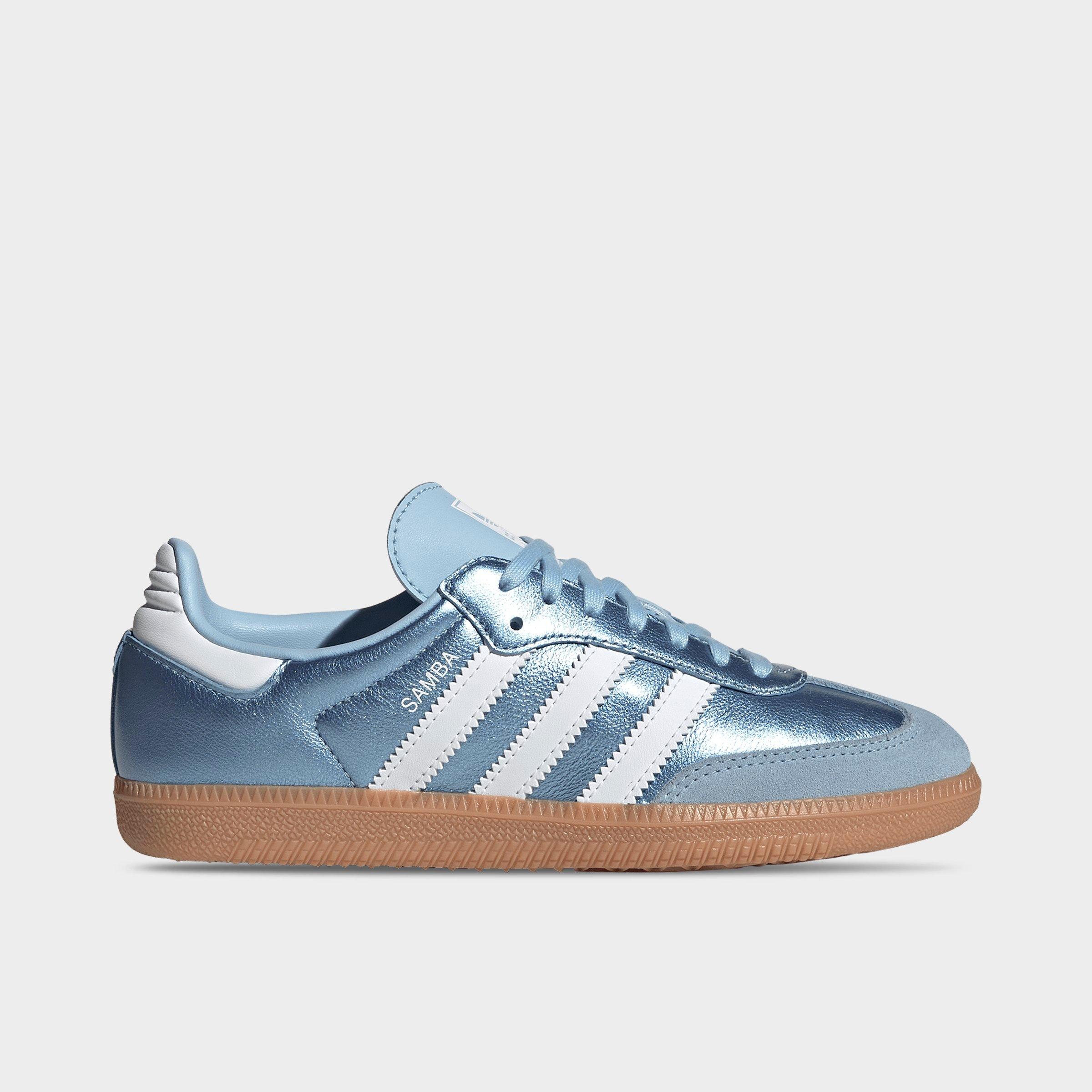 adidas Big Kids Originals Samba OG Casual Shoes in Clear Sky/White/Gum Size: 5.5