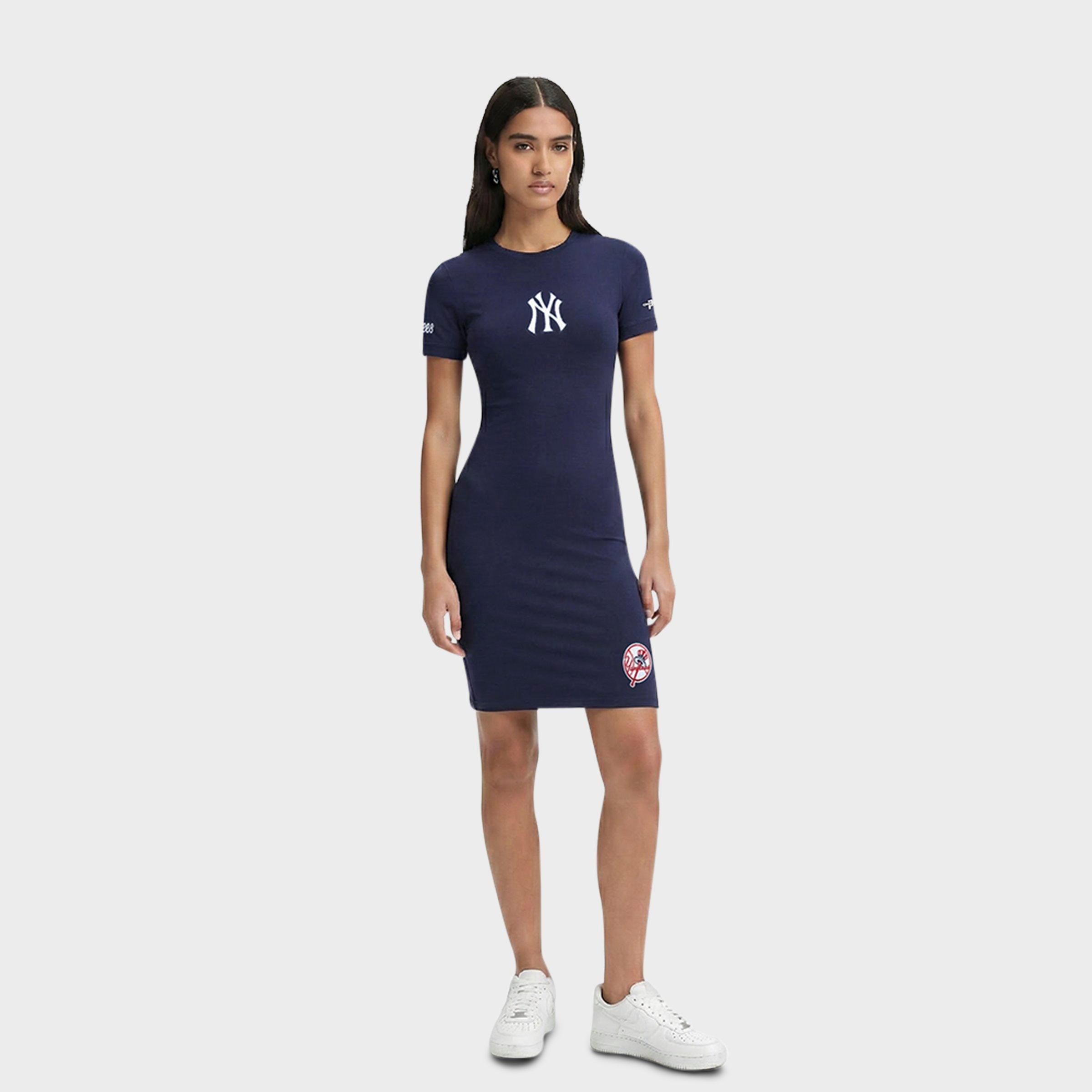 Pro Standard Women's New York Yankees MLB Classic Chenille Bodycon Dress