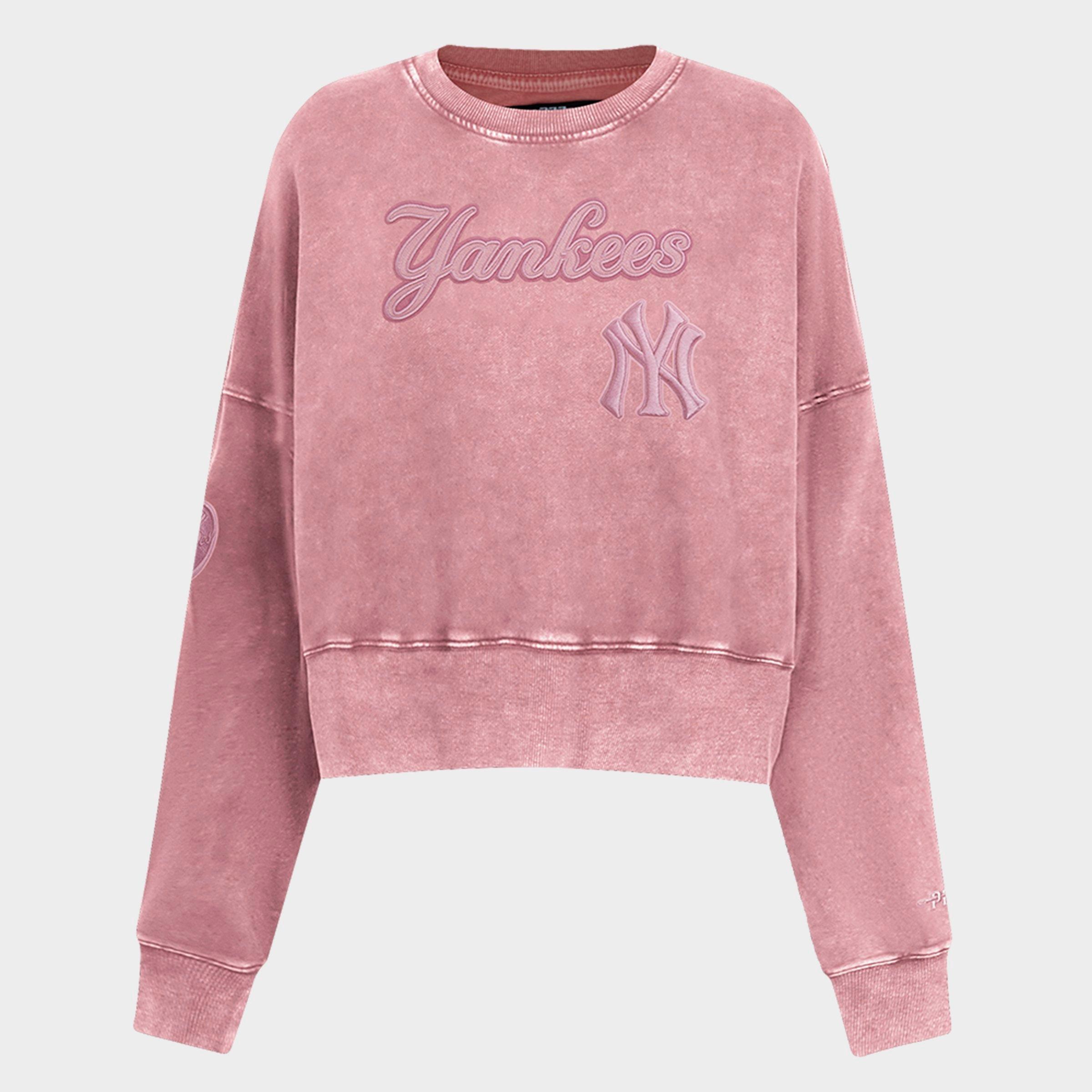 Pro Standard Women's New York Yankees MLB Washed Classic Enzyme Wash Crewneck Sweatshirt