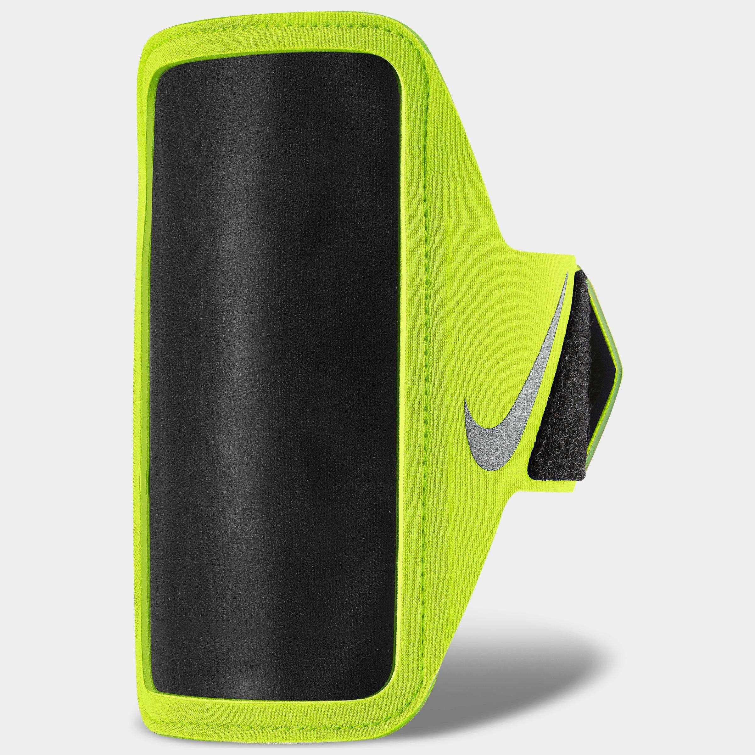 Nike Lean Armband Plus in Volt/Black/Silver