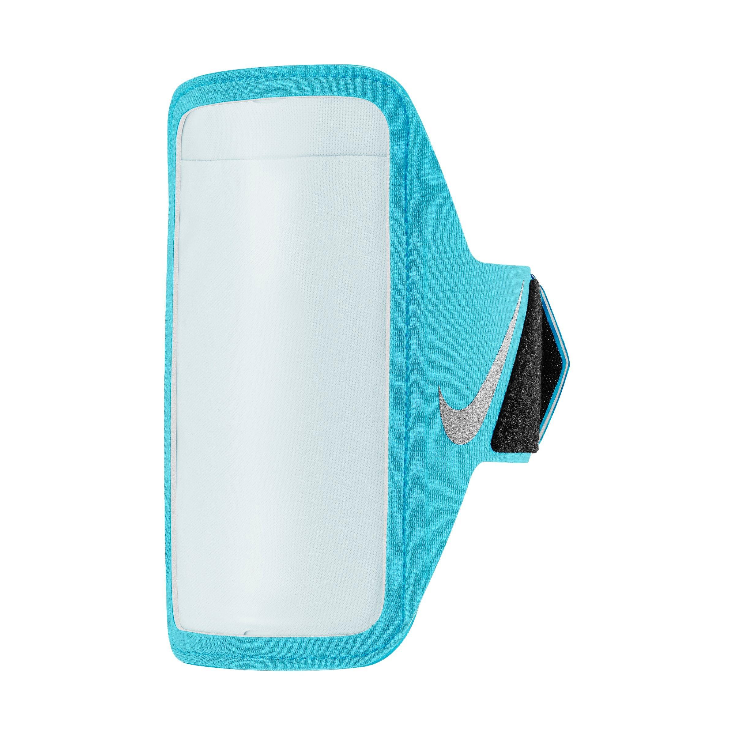 Nike Lean Armband in Chlorine Blue/Black/Silver