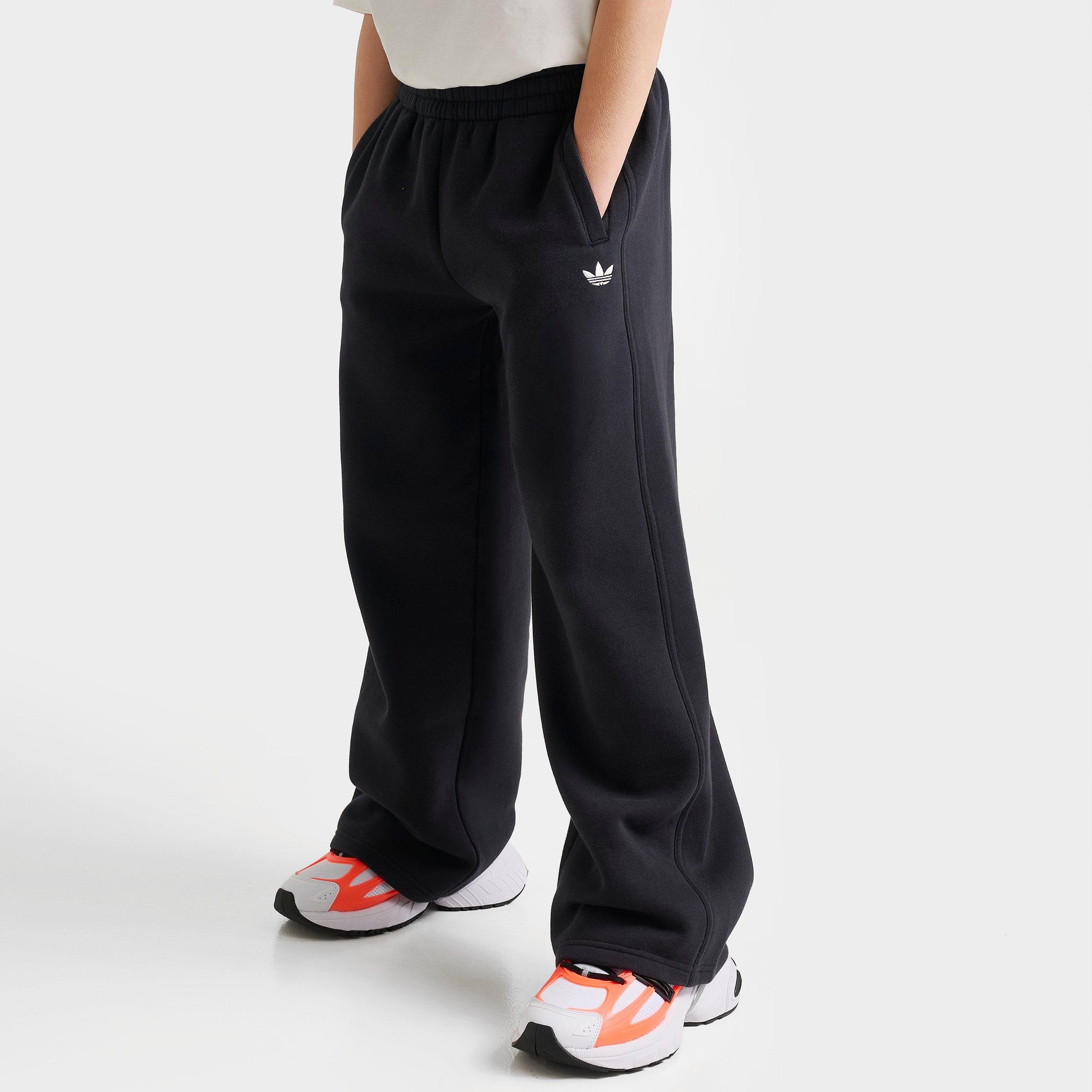 adidas Big Kids Originals Essentials Wide Leg Fleece Sweatpants in Black Size: XL