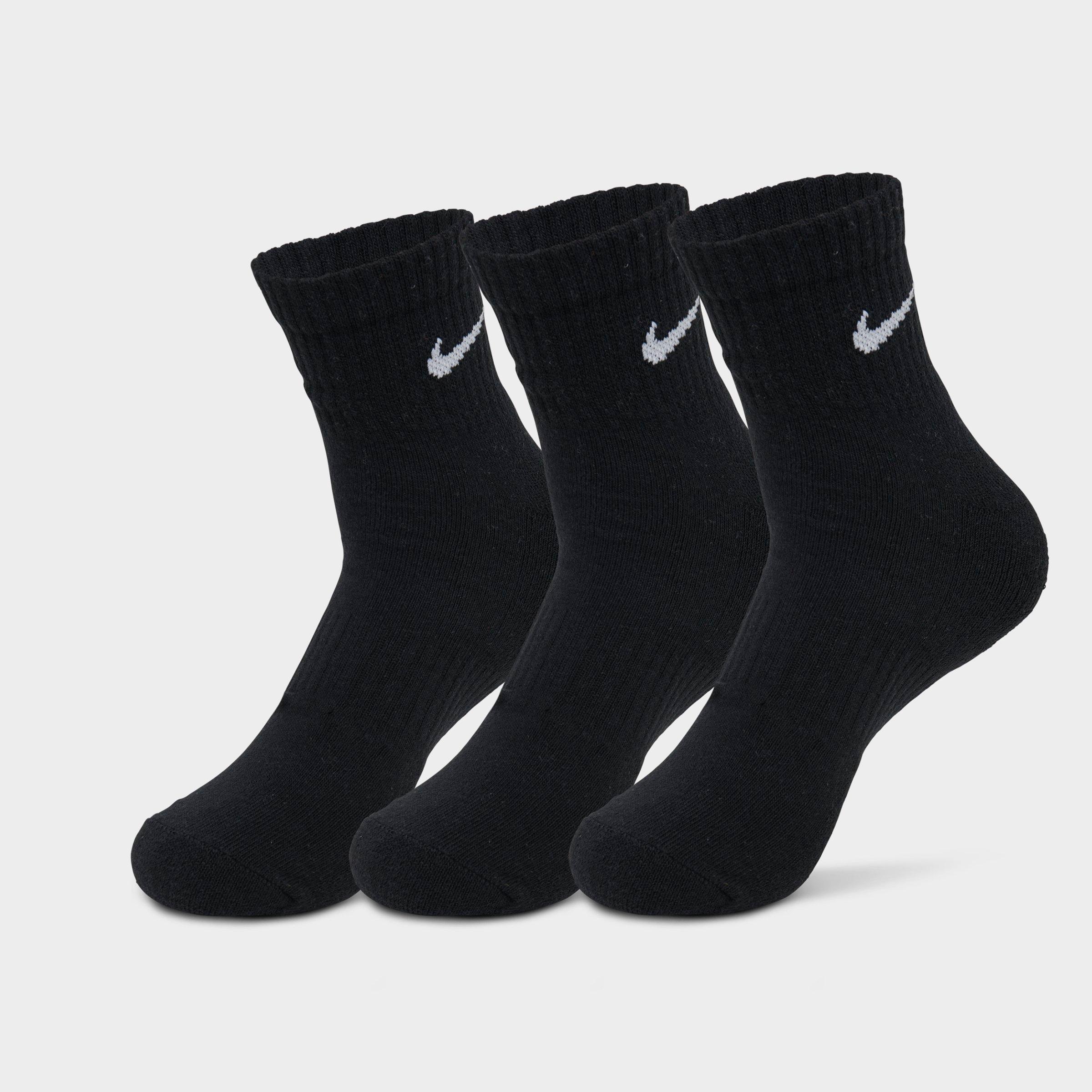 Nike Everyday Cushioned Training Ankle Socks (3-Pack) in Black/White Size: Medium