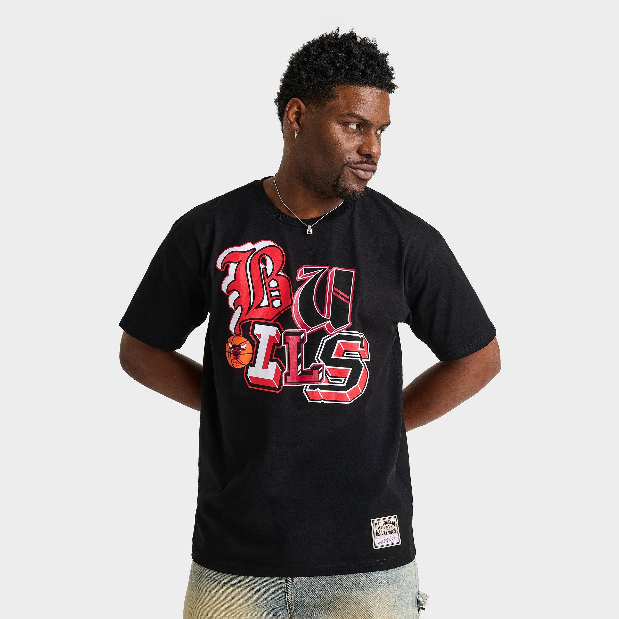 Men's Mitchell & Ness Chicago Bulls NBA Hyper Type T-Shirt