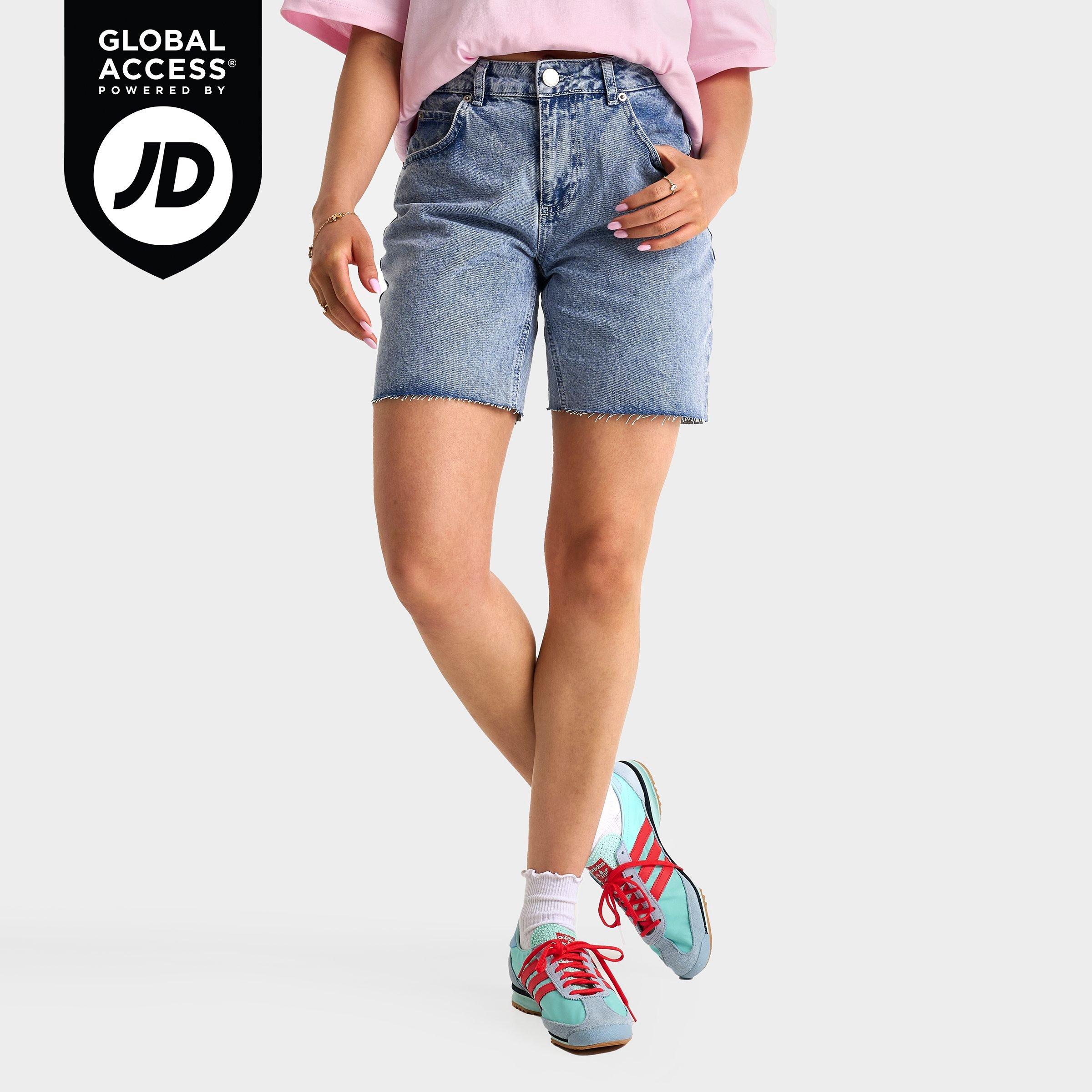 Unlike Humans Women's Denim Shorts in Medium Blue Wash Size: 24